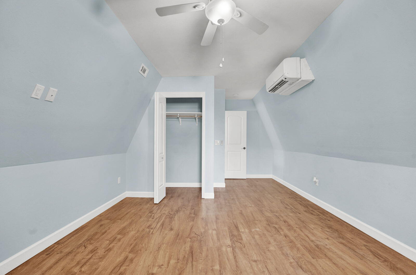 4726 Bay Point Road D239