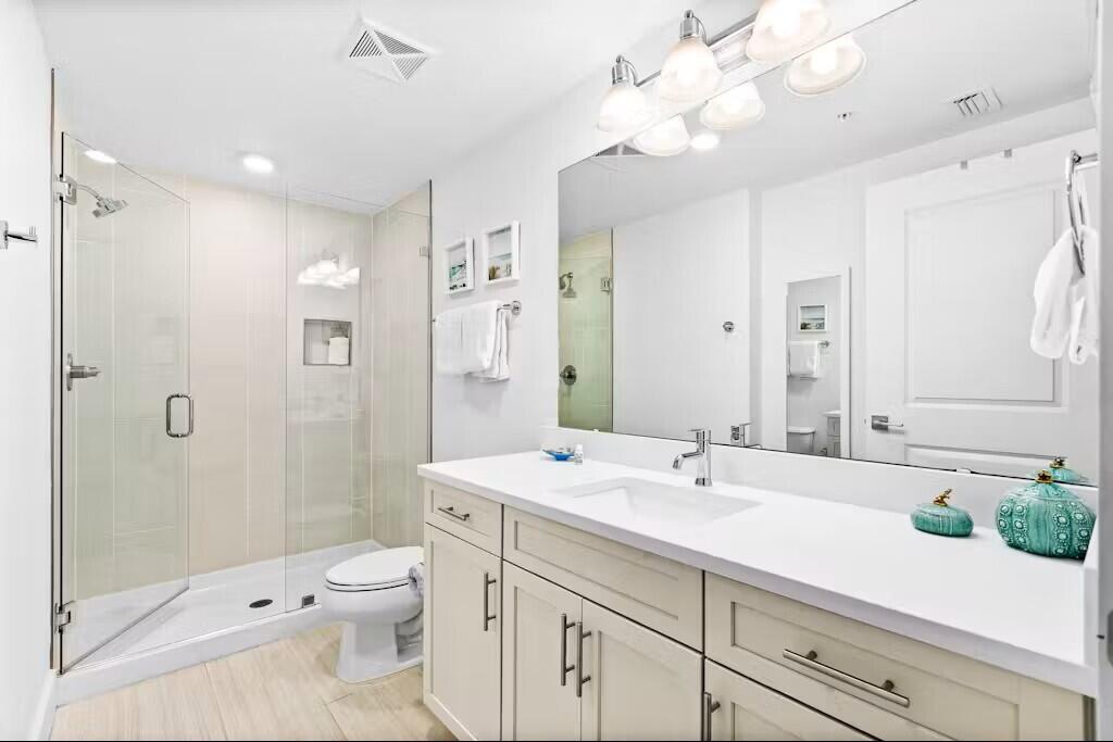 858 Scallop Court UNIT 204