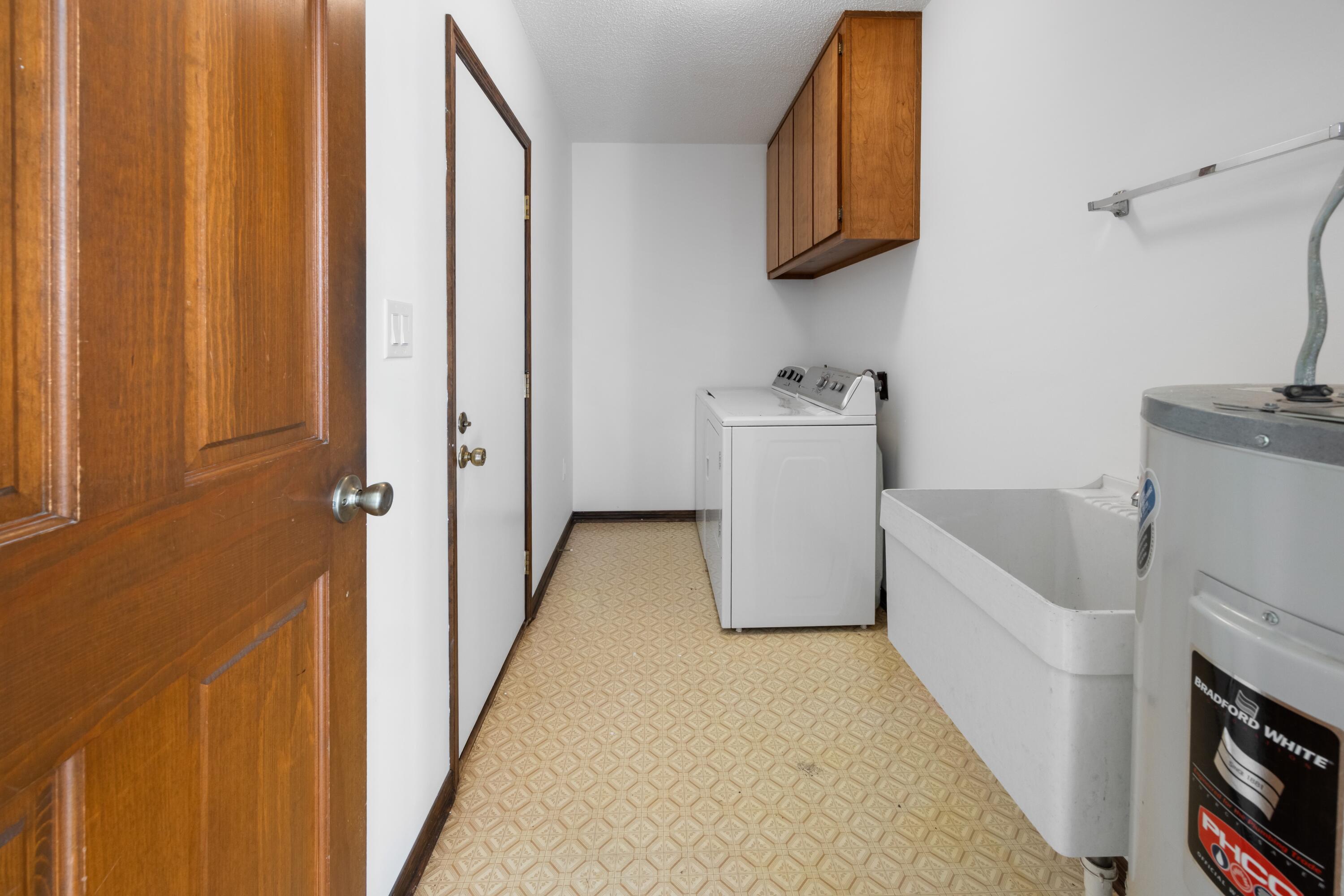 3066 Craig Terrace