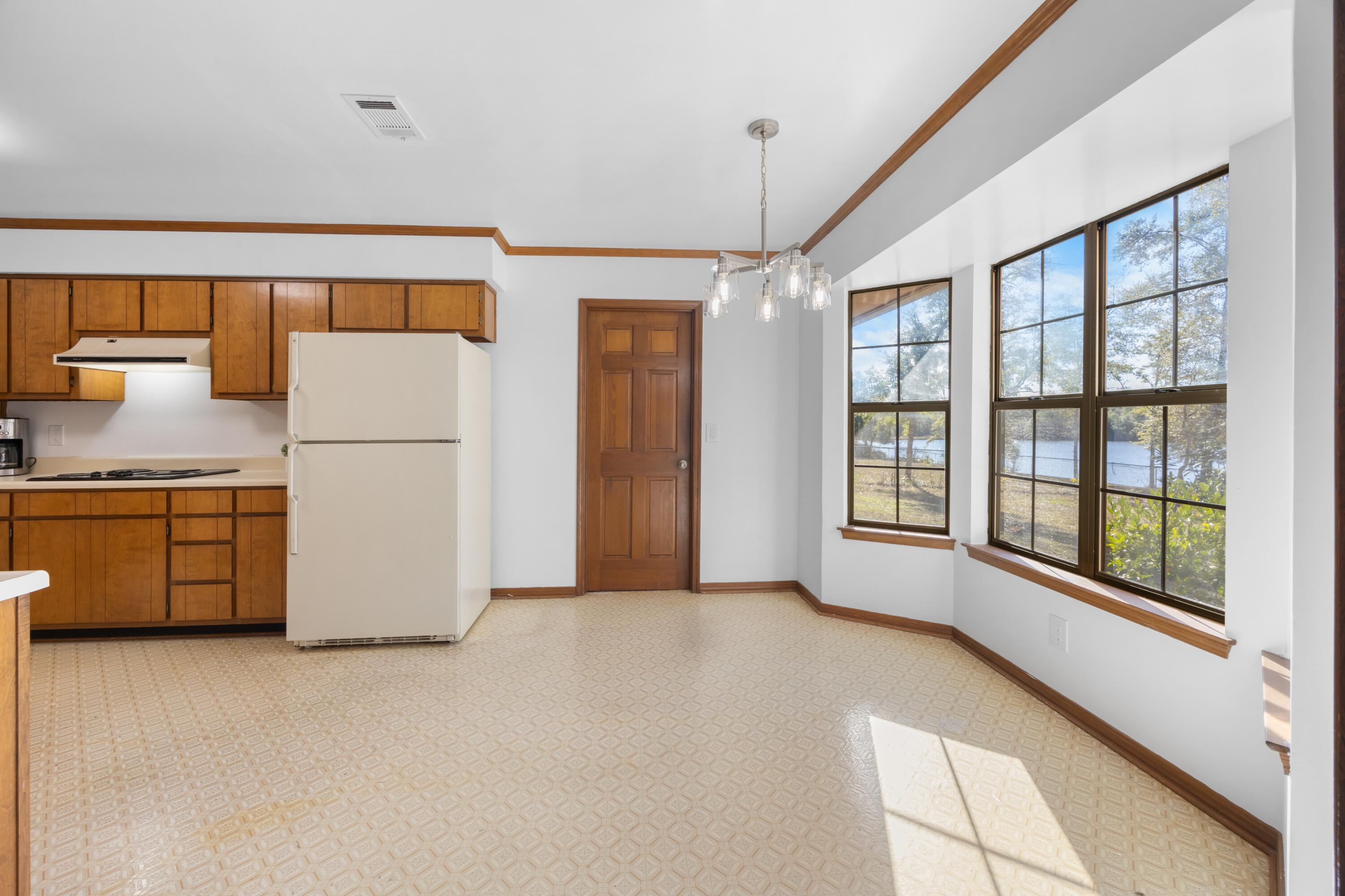 3066 Craig Terrace