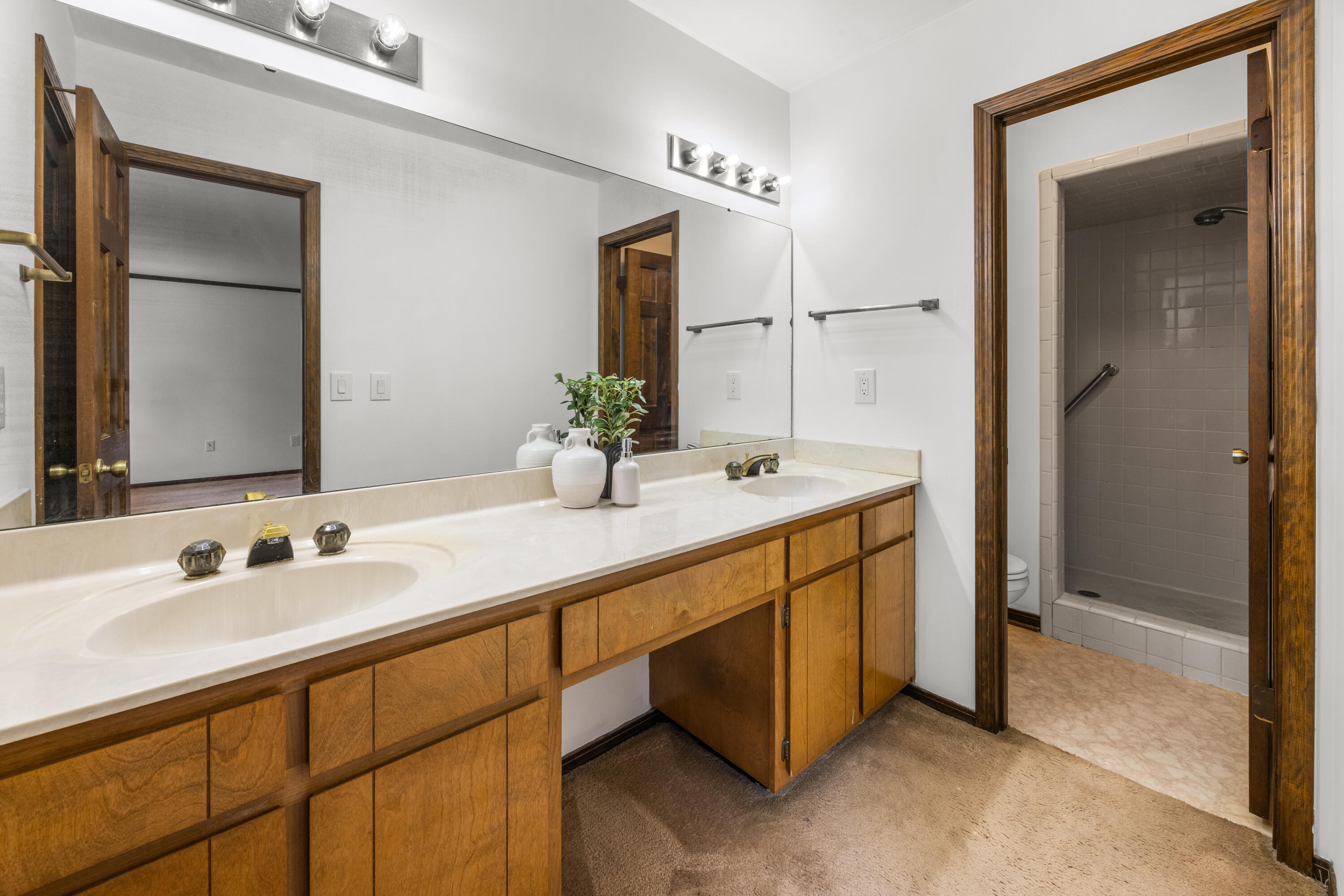 3066 Craig Terrace