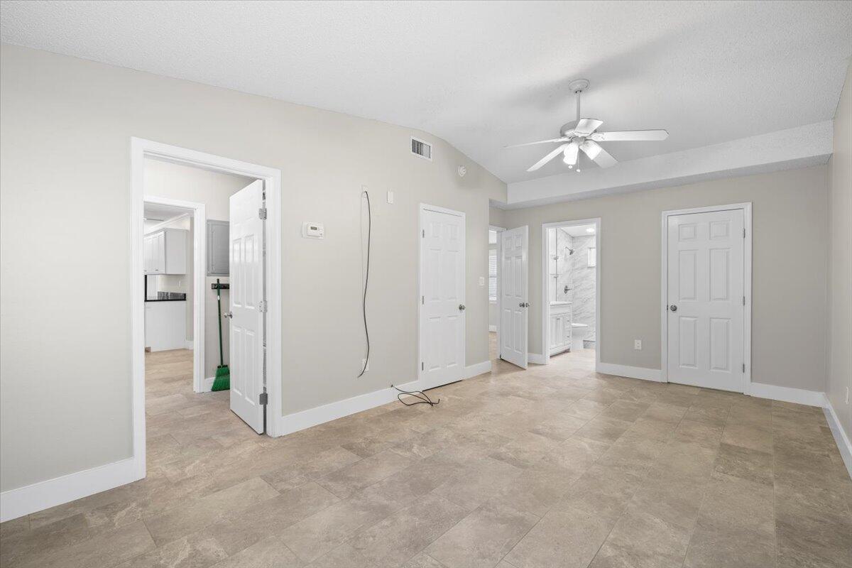 13 NE Laurie Drive