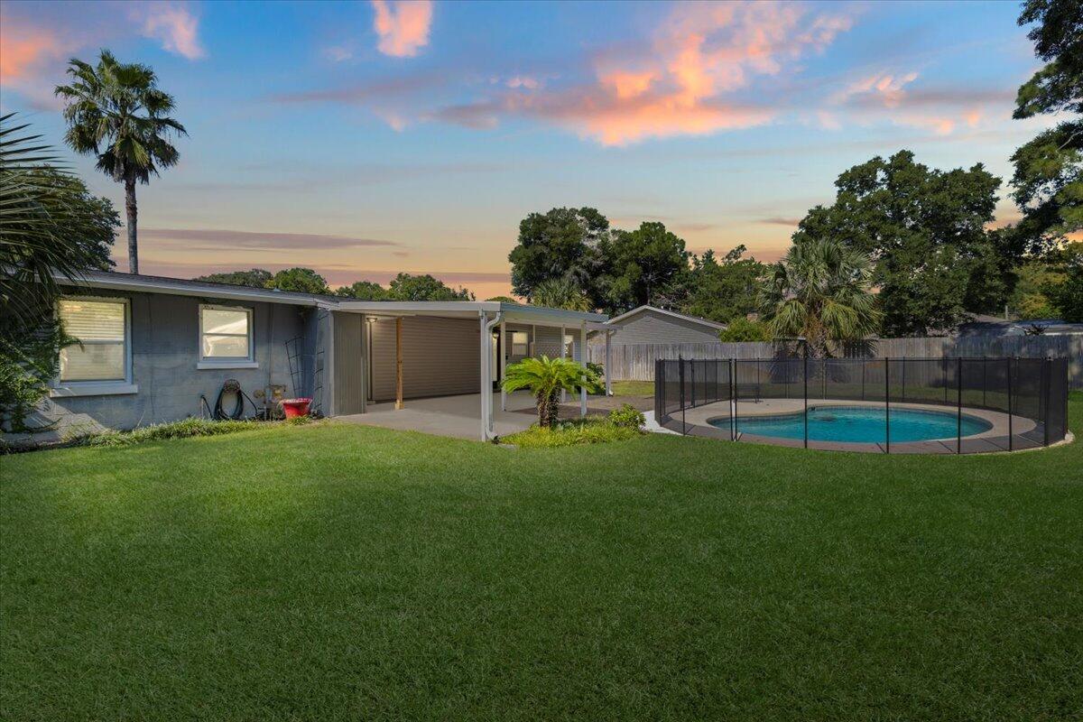 13 NE Laurie Drive