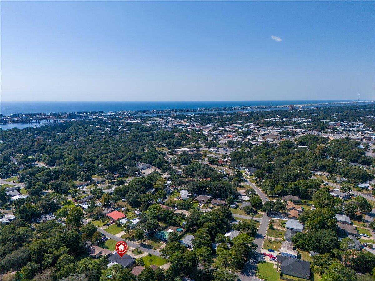 13 NE Laurie Drive
