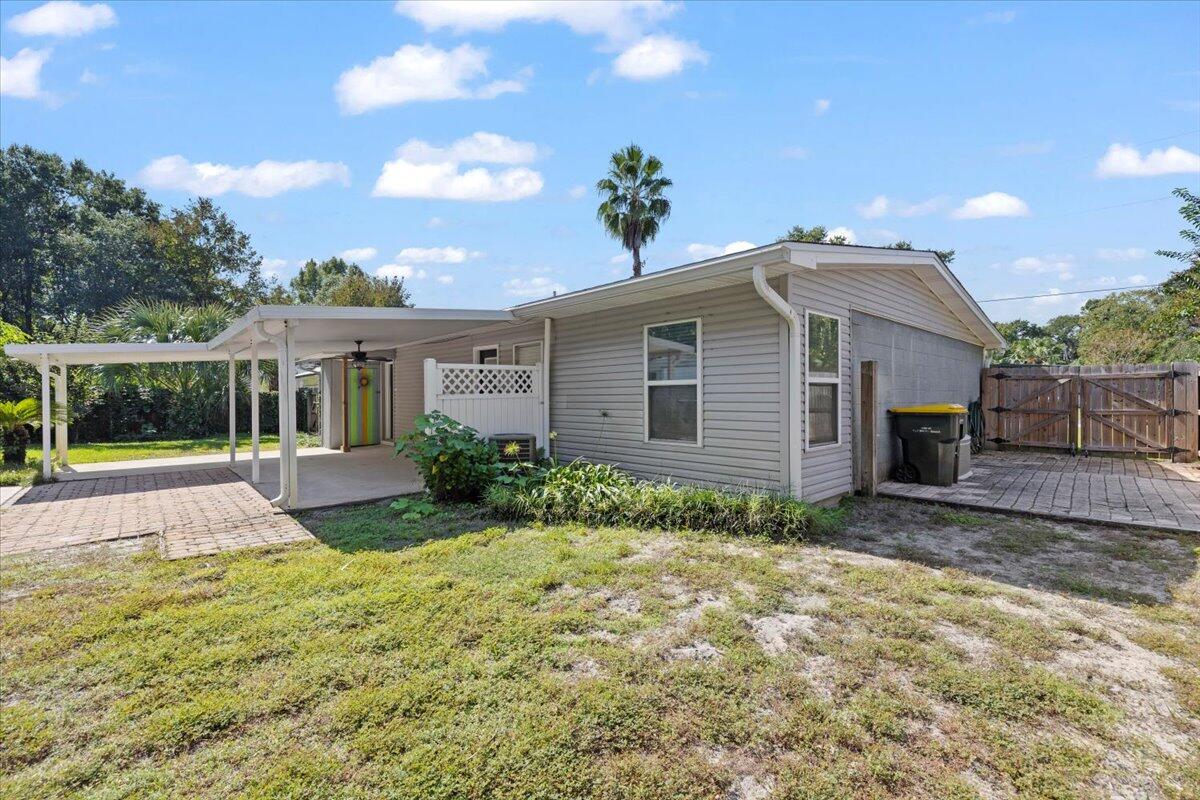 13 NE Laurie Drive