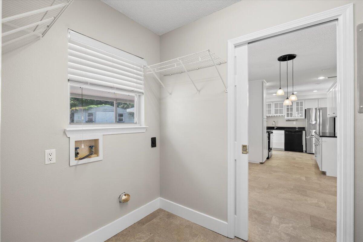 13 NE Laurie Drive