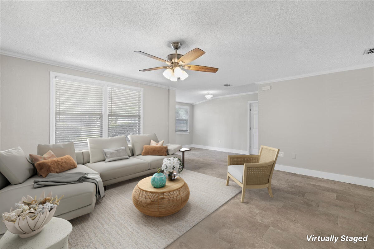 13 NE Laurie Drive