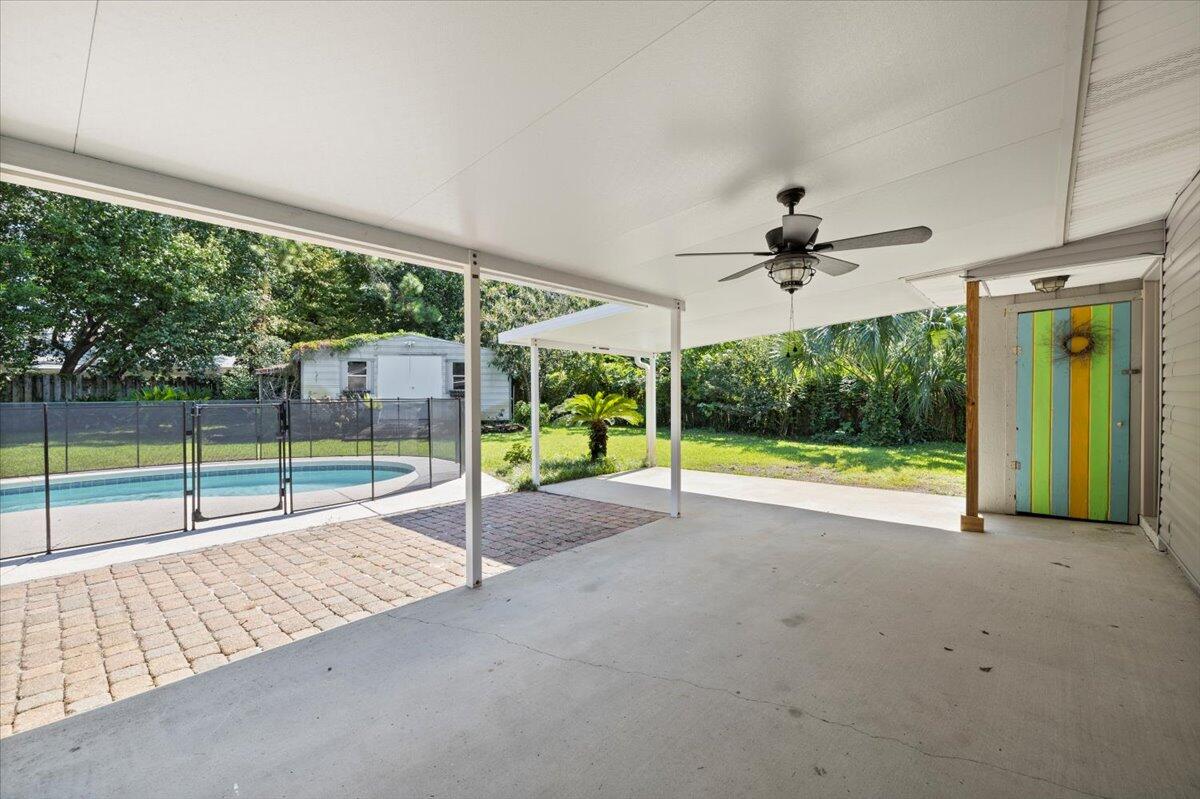 13 NE Laurie Drive