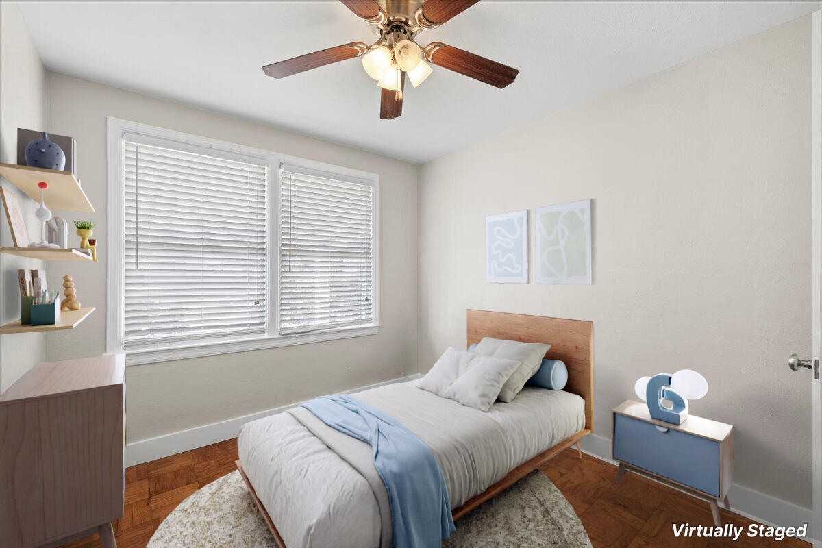 13 NE Laurie Drive