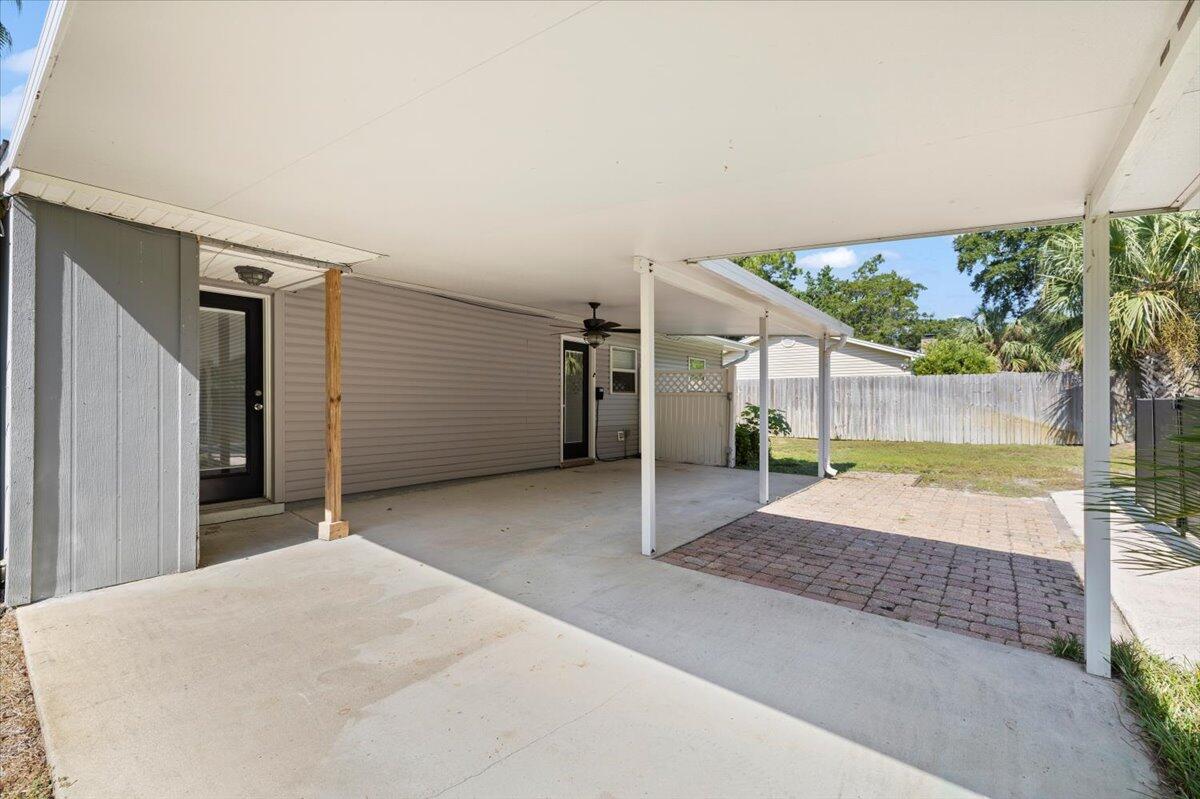 13 NE Laurie Drive