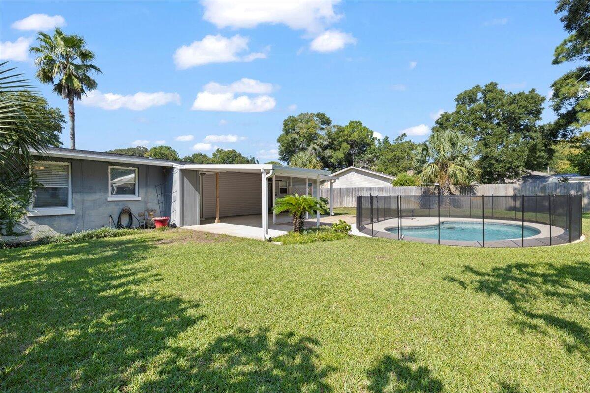 13 NE Laurie Drive