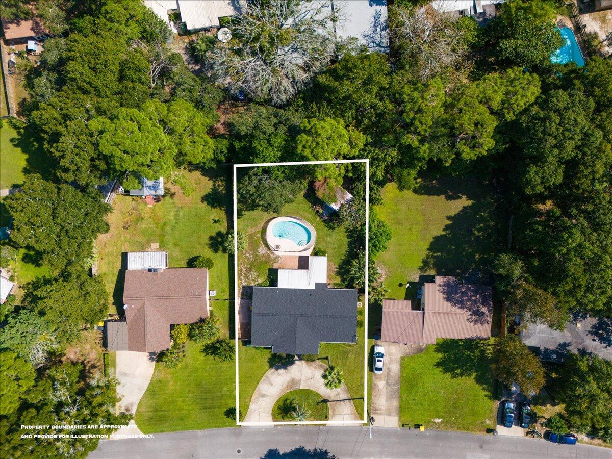 13 NE Laurie Drive