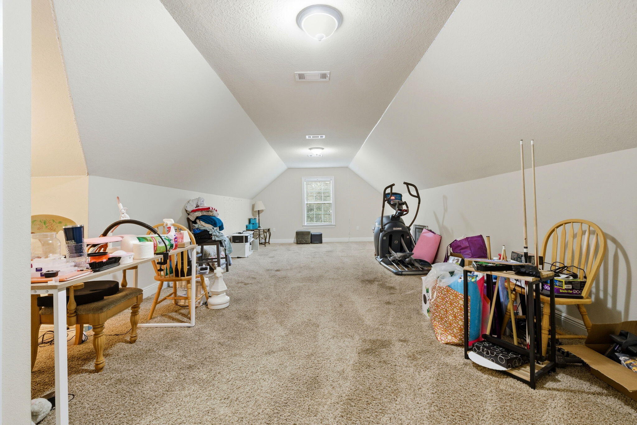 1207 Wings Way