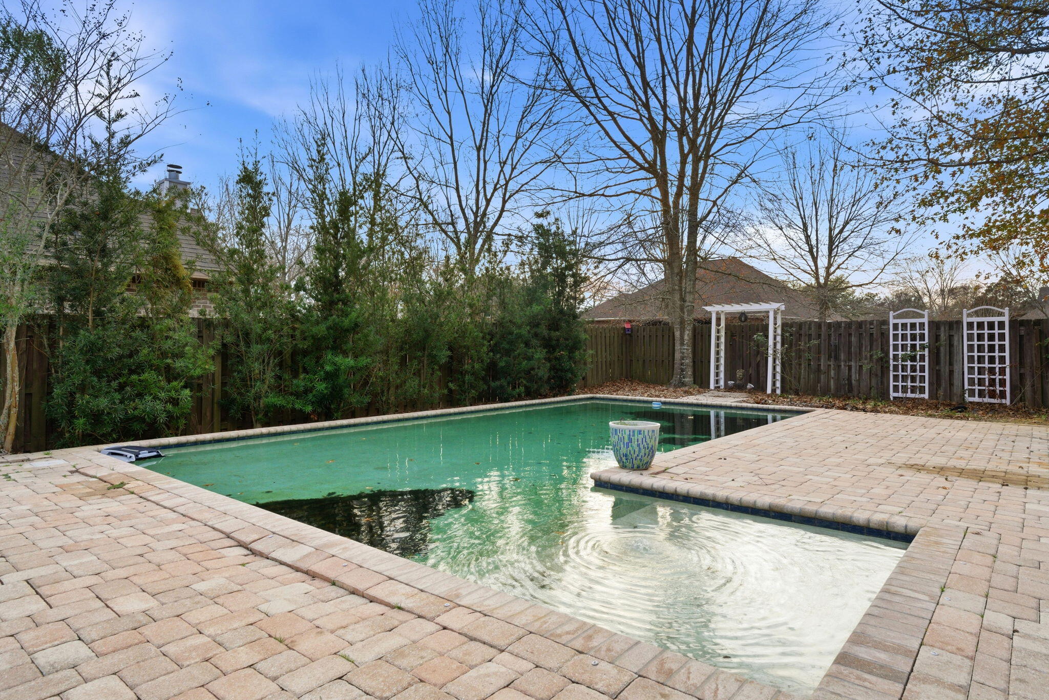 1207 Wings Way