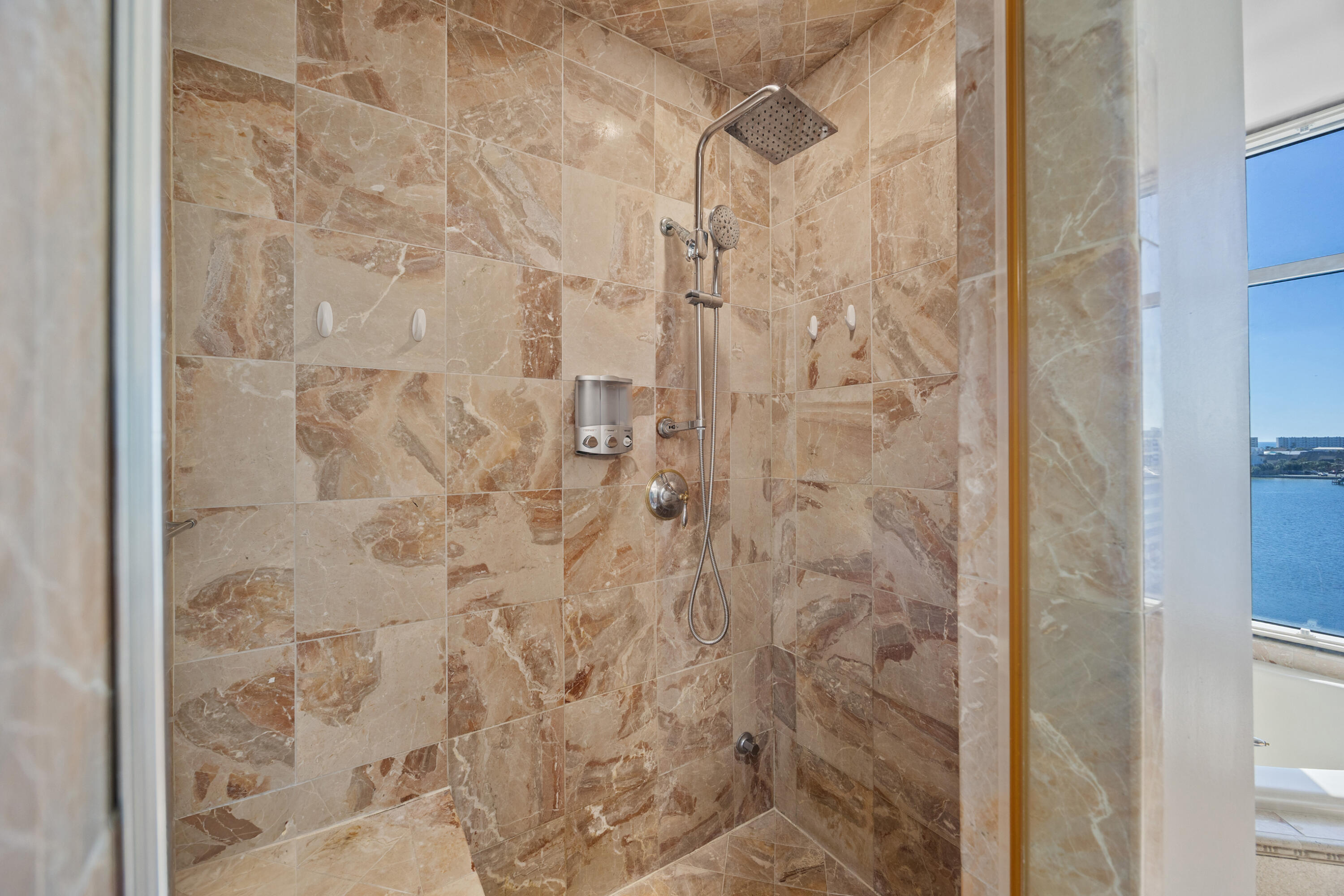 508 Harbor Boulevard Unit 402