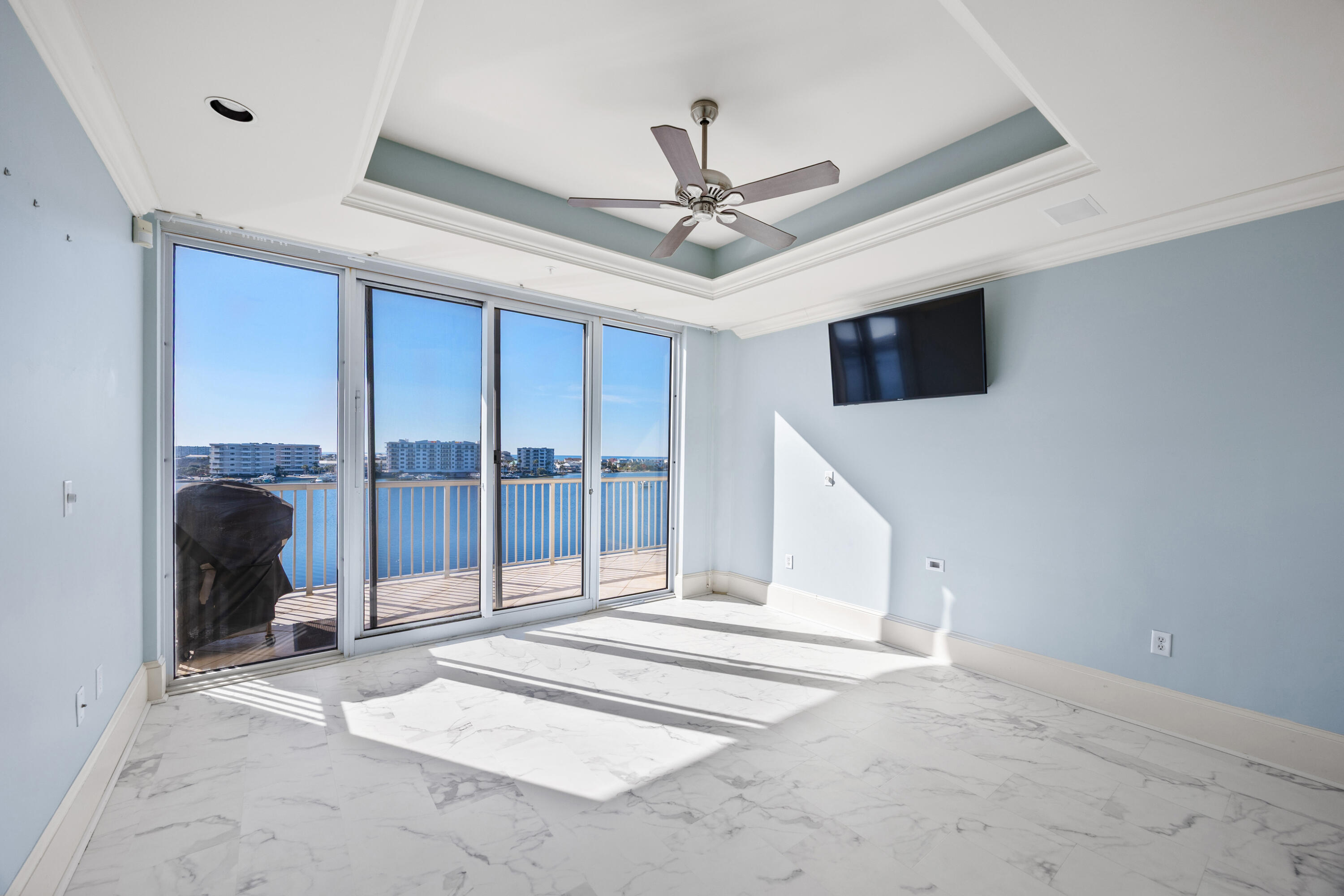 508 Harbor Boulevard Unit 402