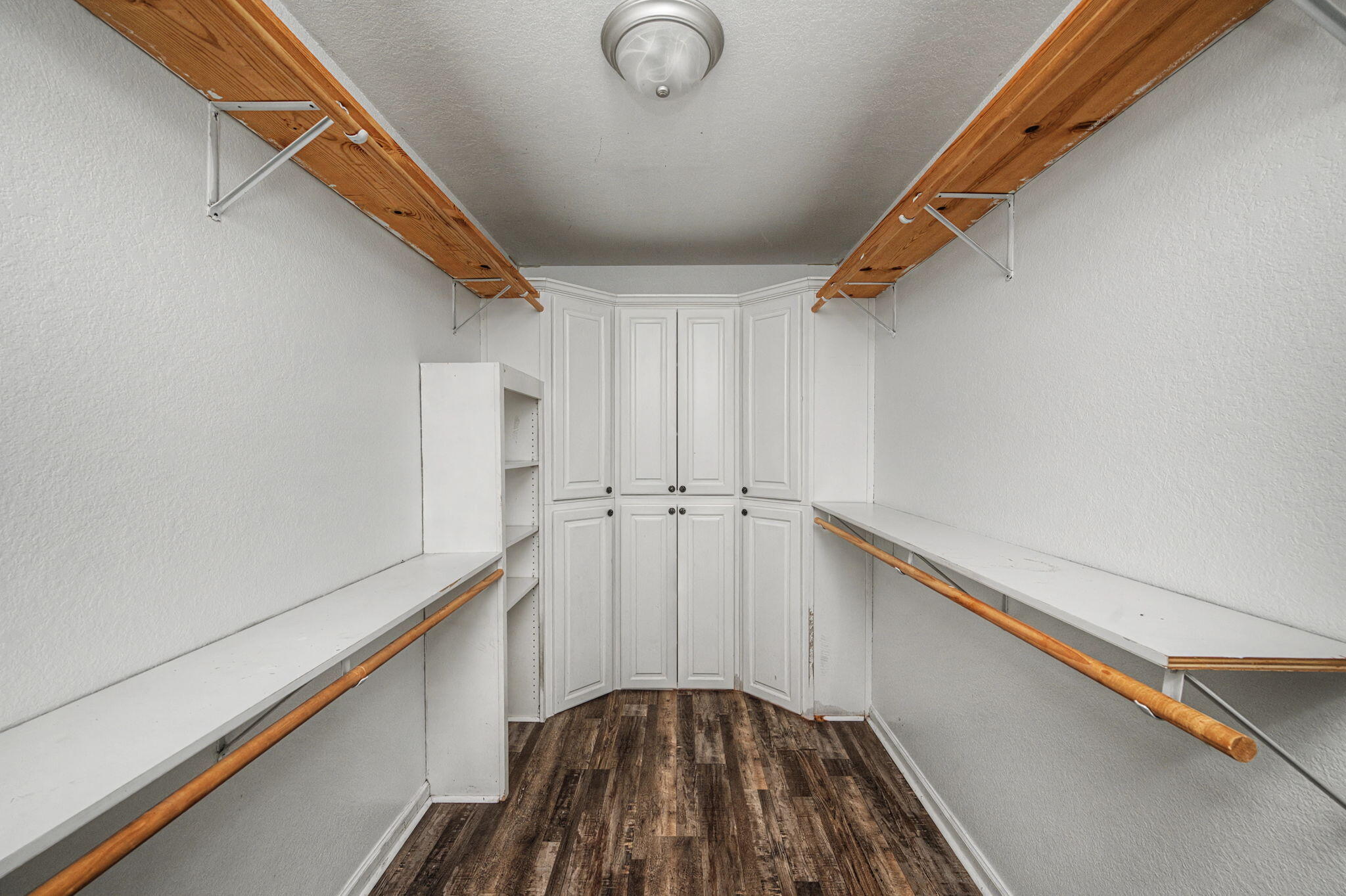 126 Paradise Island Drive, DeFuniak Springs