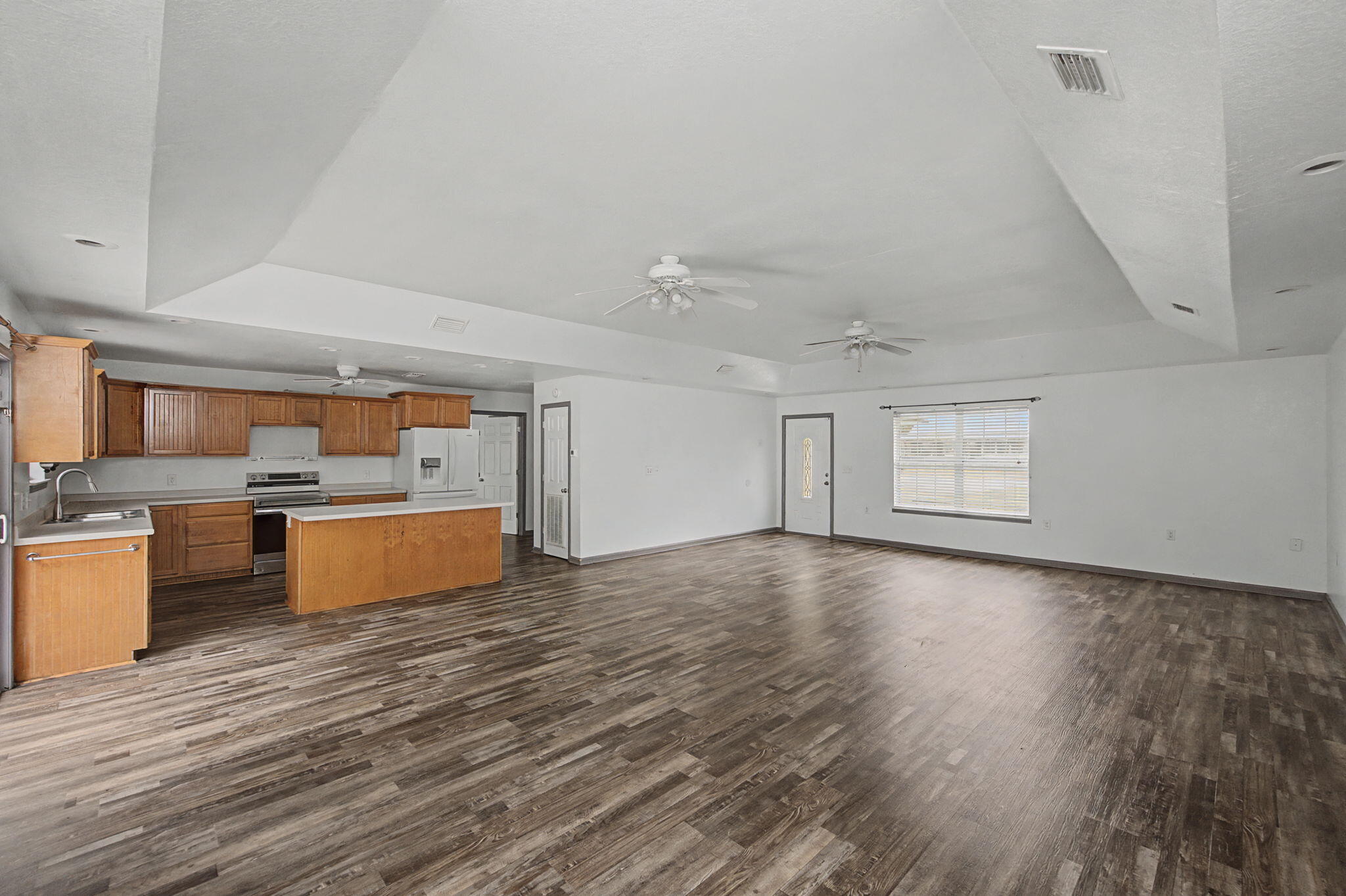 126 Paradise Island Drive, DeFuniak Springs