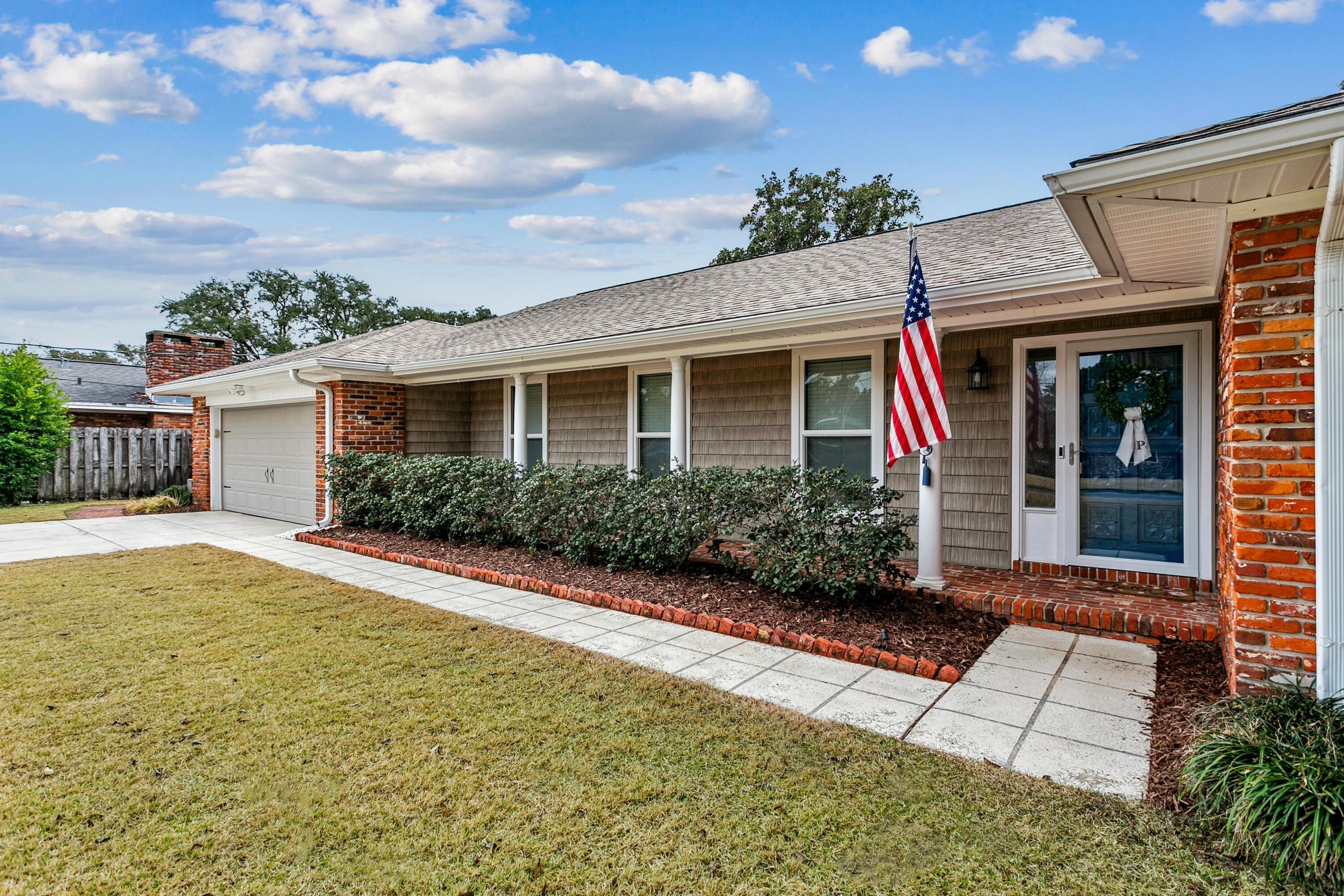 76 Country Club Road