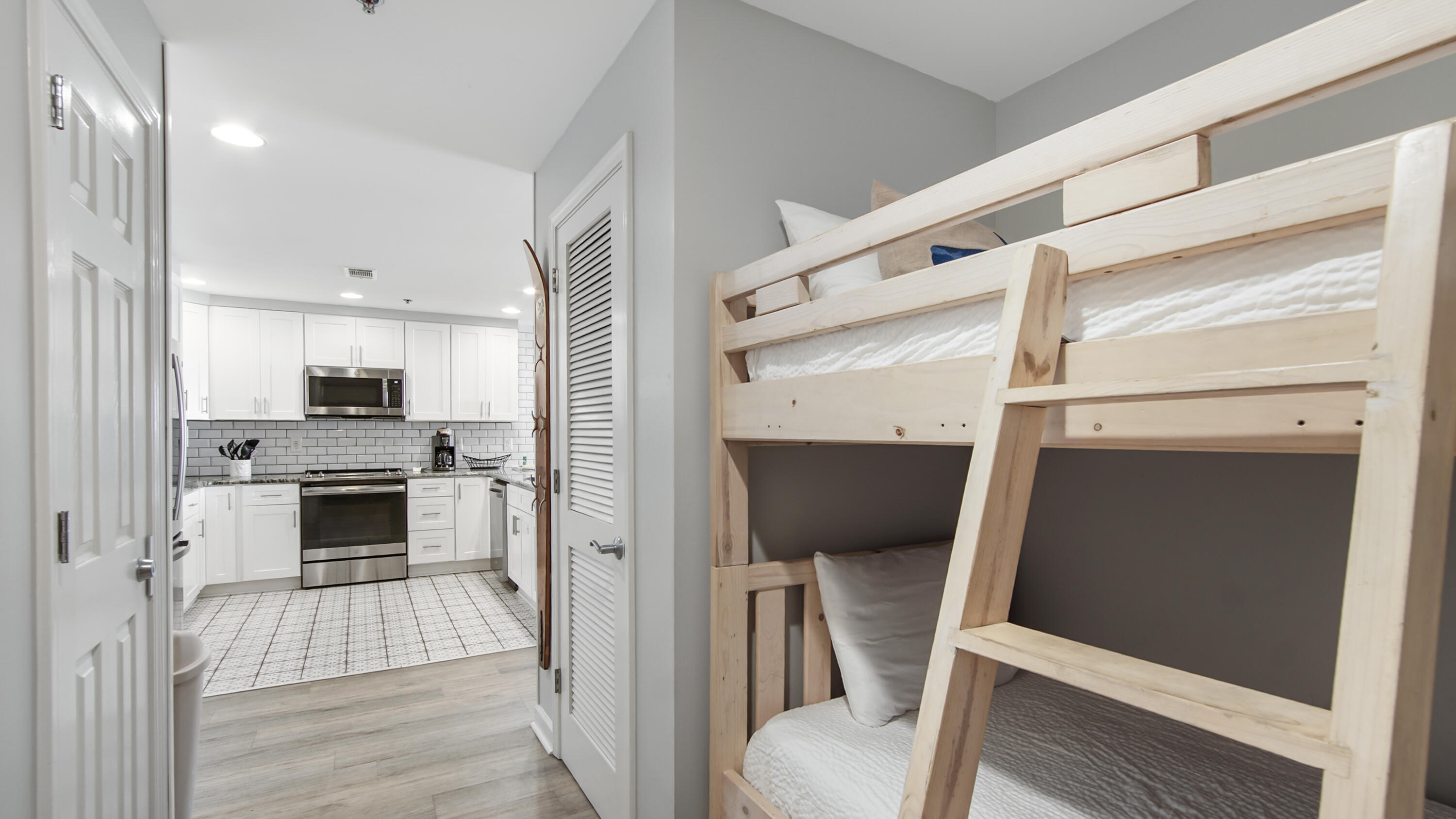 17739 Front Beach Road 507W