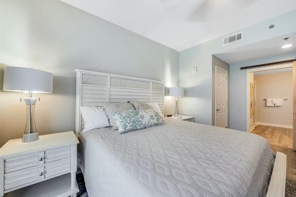 17739 Front Beach Road 507W