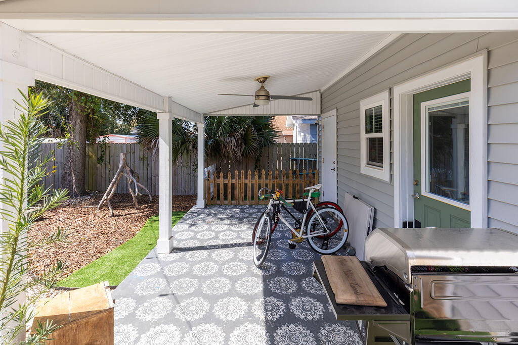 415 E Gonzalez Street