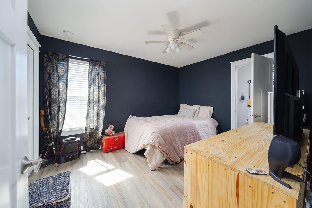 415 E Gonzalez Street