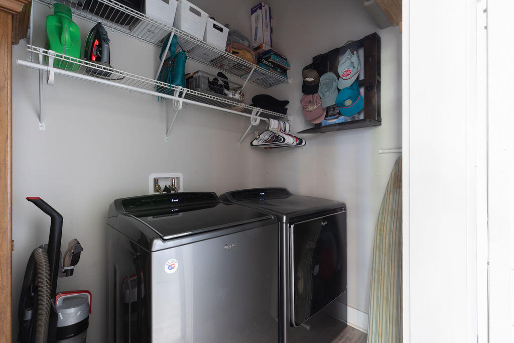 415 E Gonzalez Street