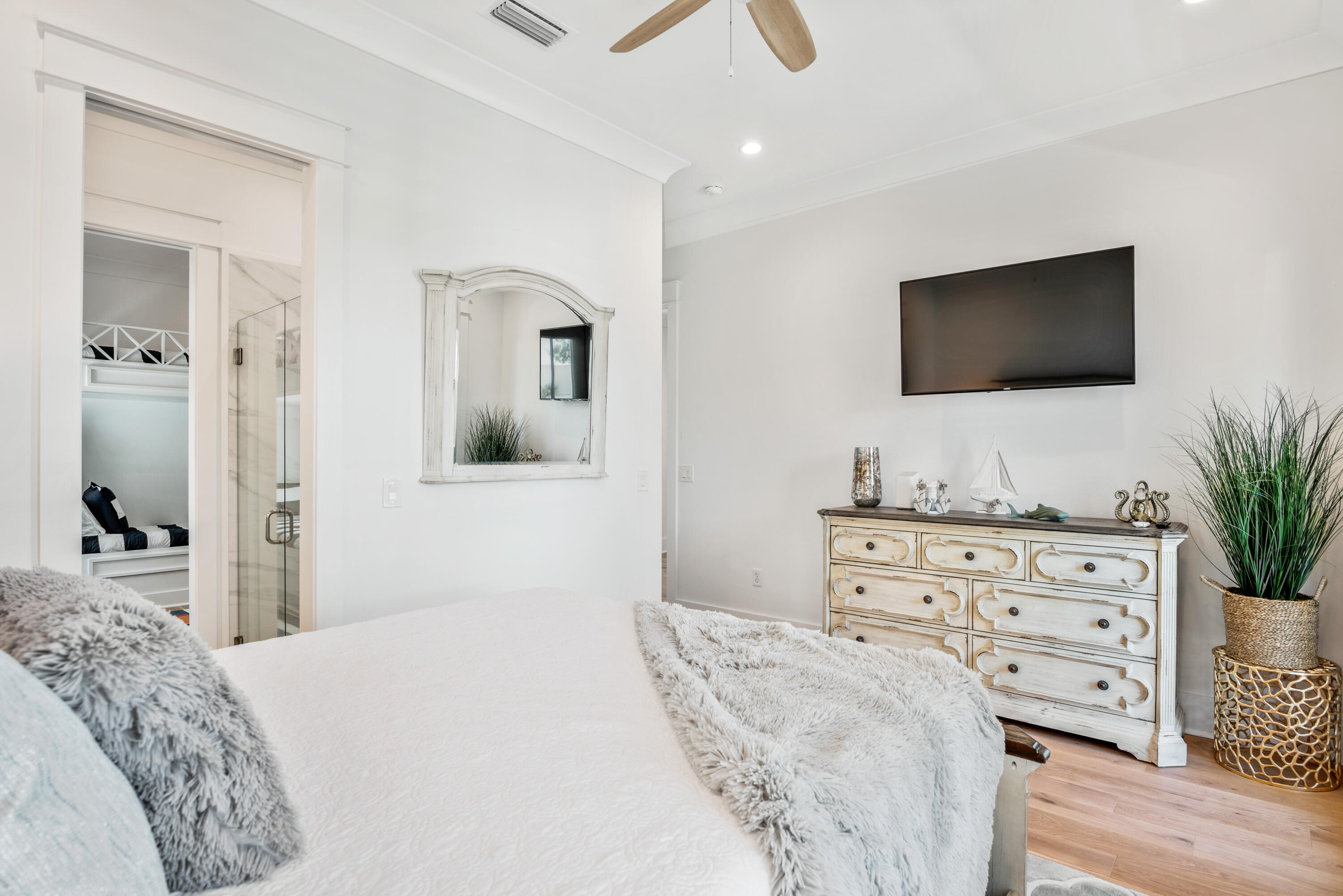 103 St Simon Circle