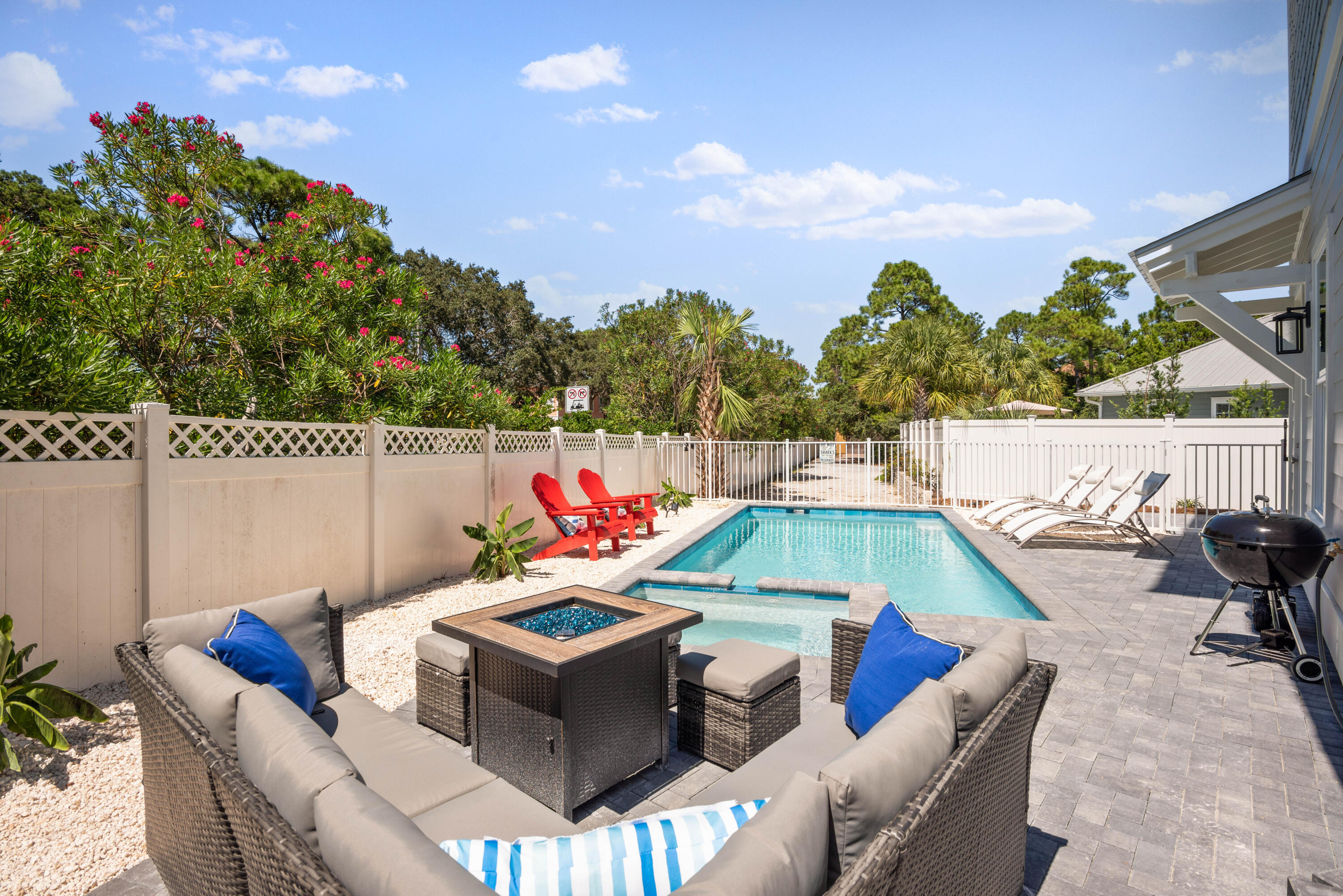 103 St Simon Circle