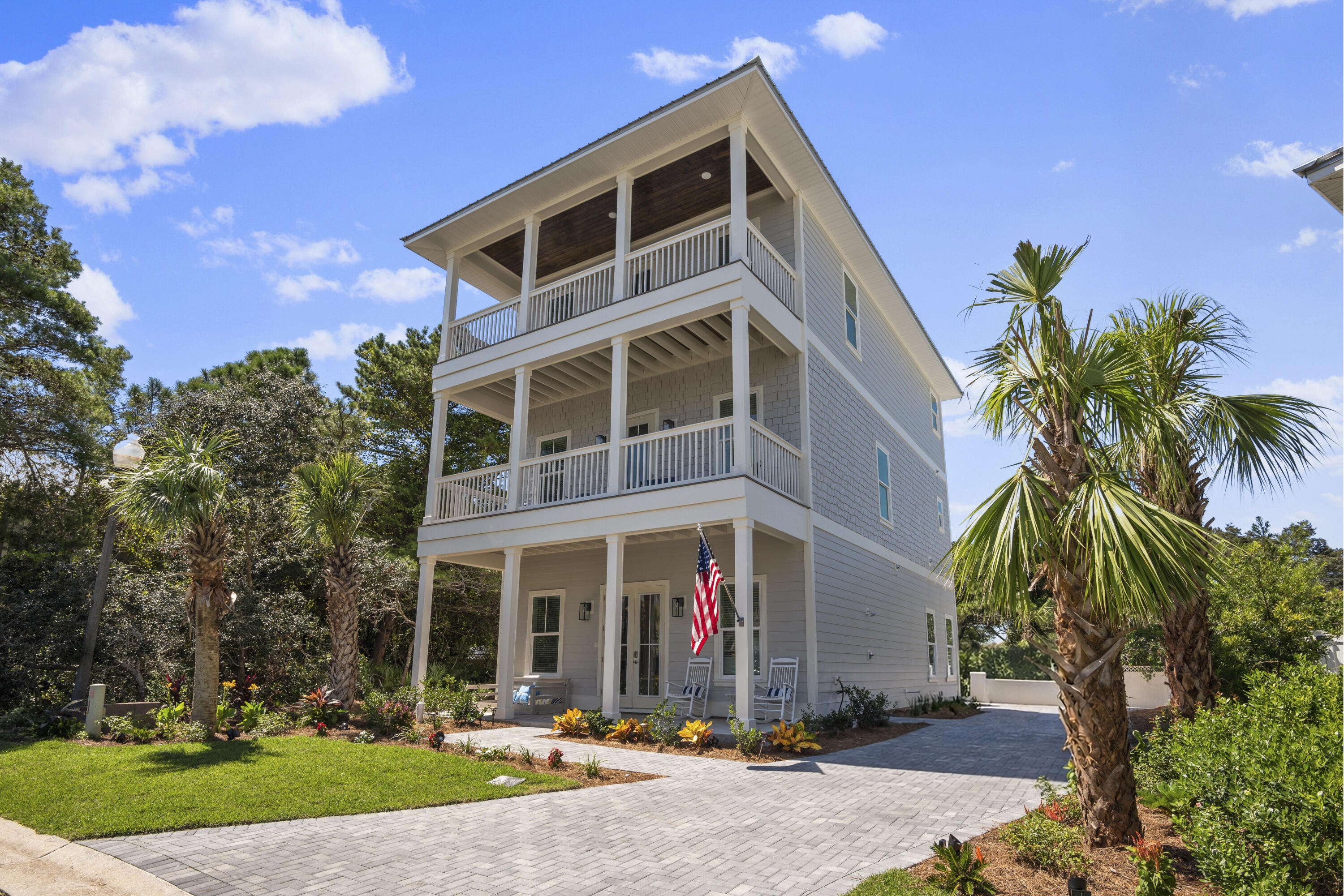 103 St Simon Circle