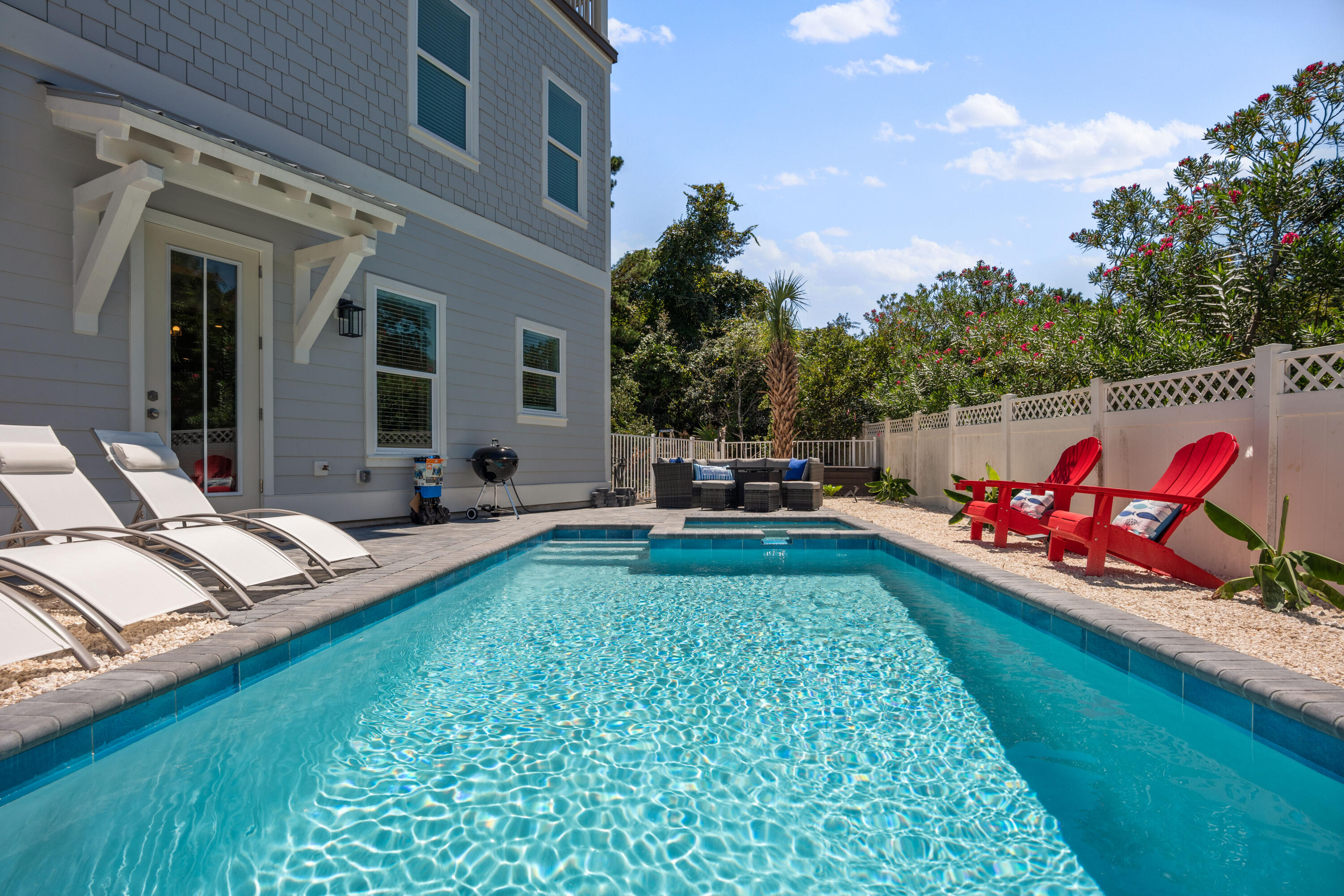 103 St Simon Circle