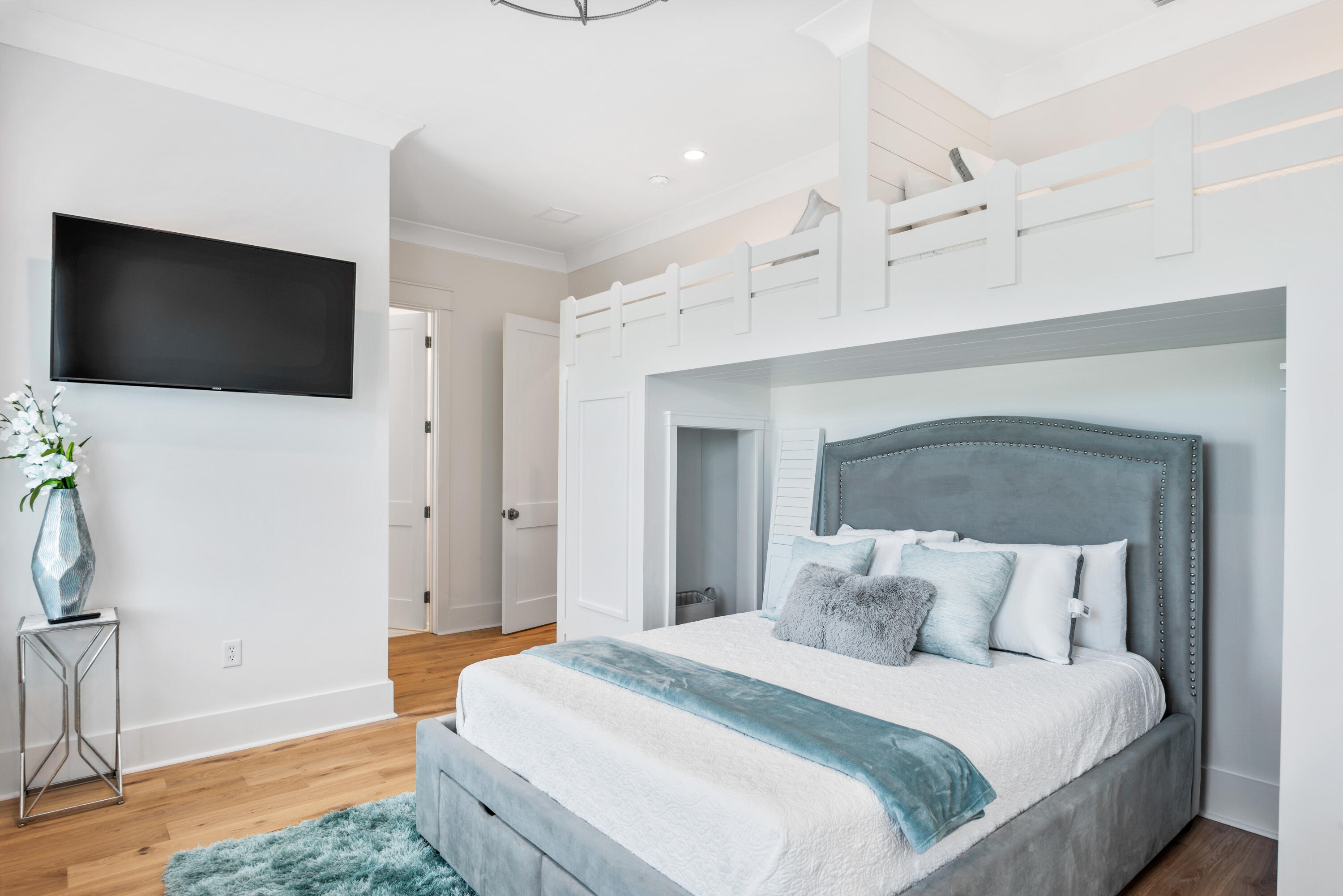 103 St Simon Circle