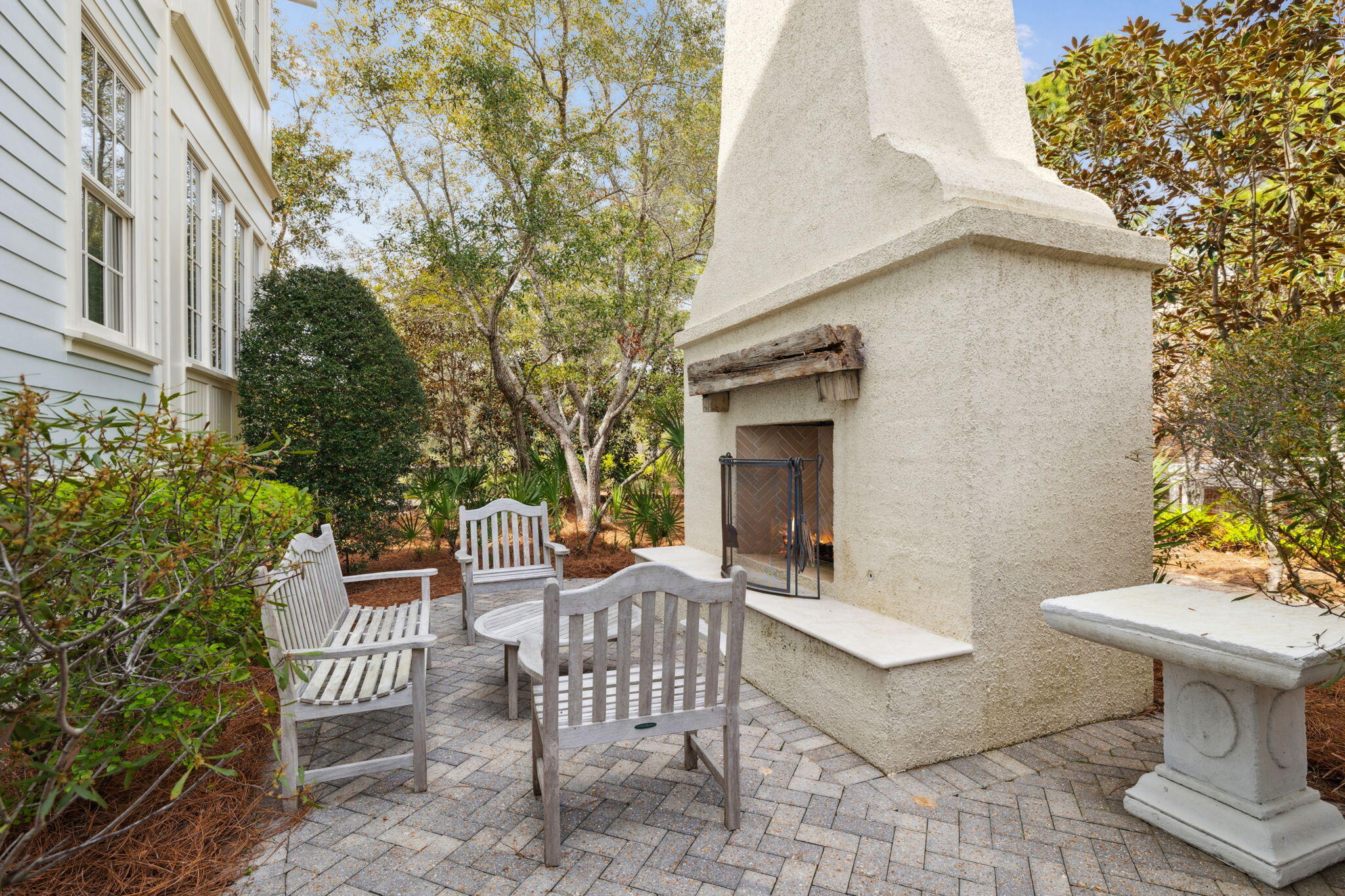 337 WESTERN LAKE Drive