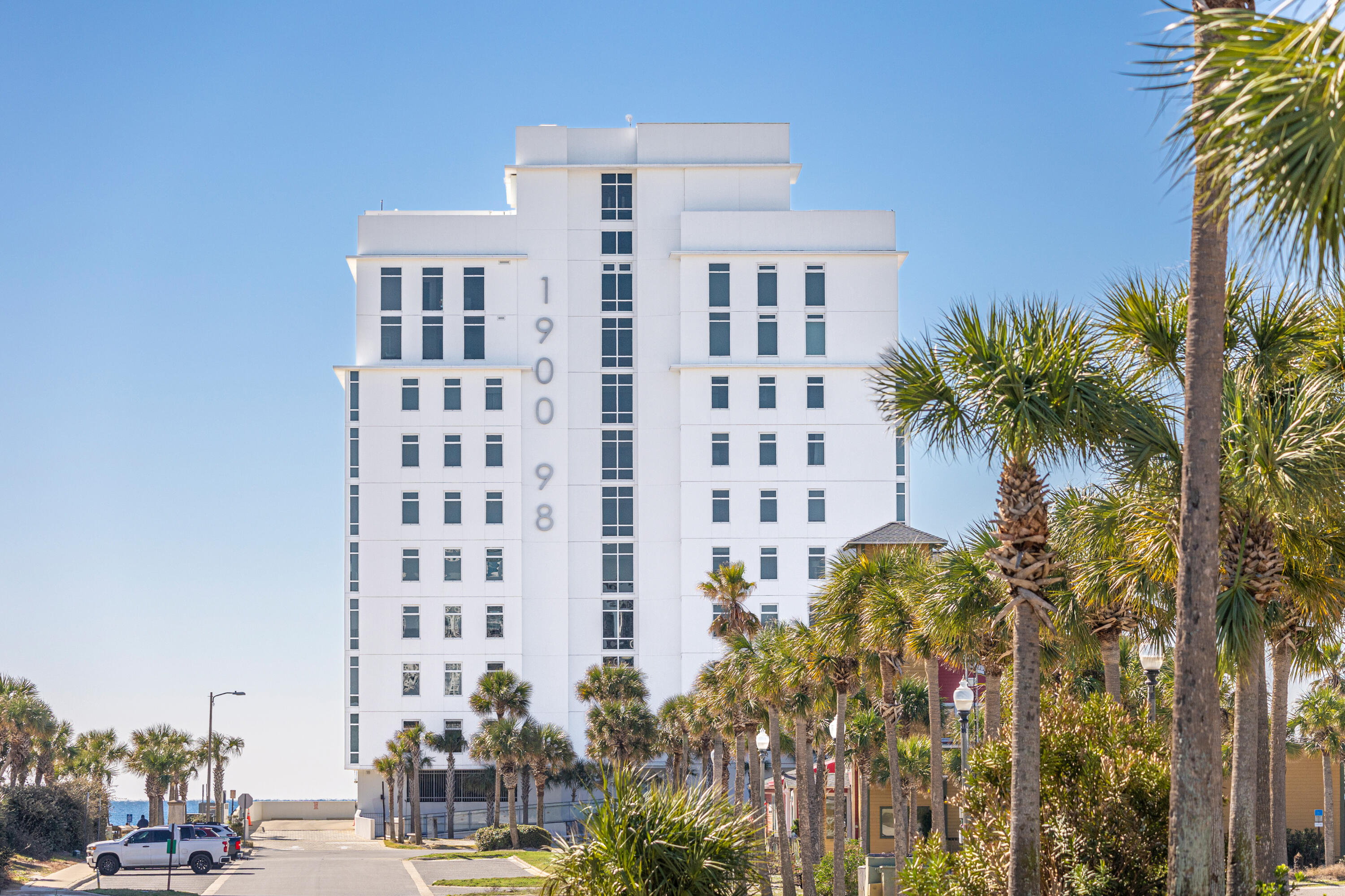 1900 Scenic Hwy 98 1001