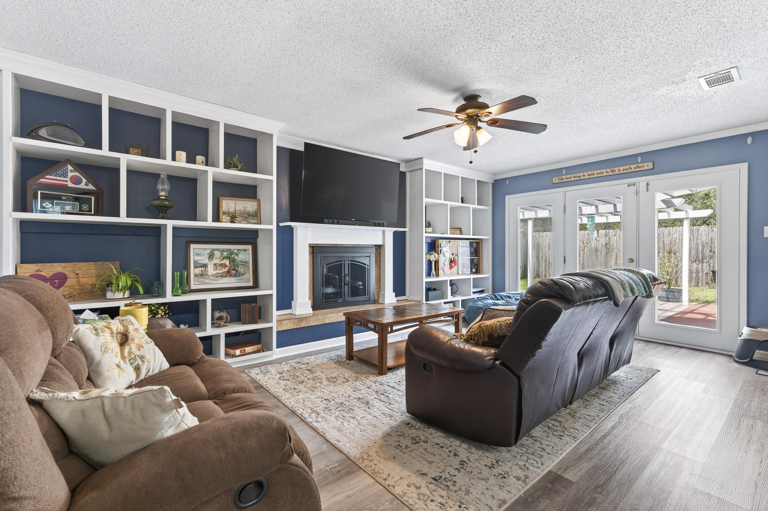 5 NW Cinderella Court