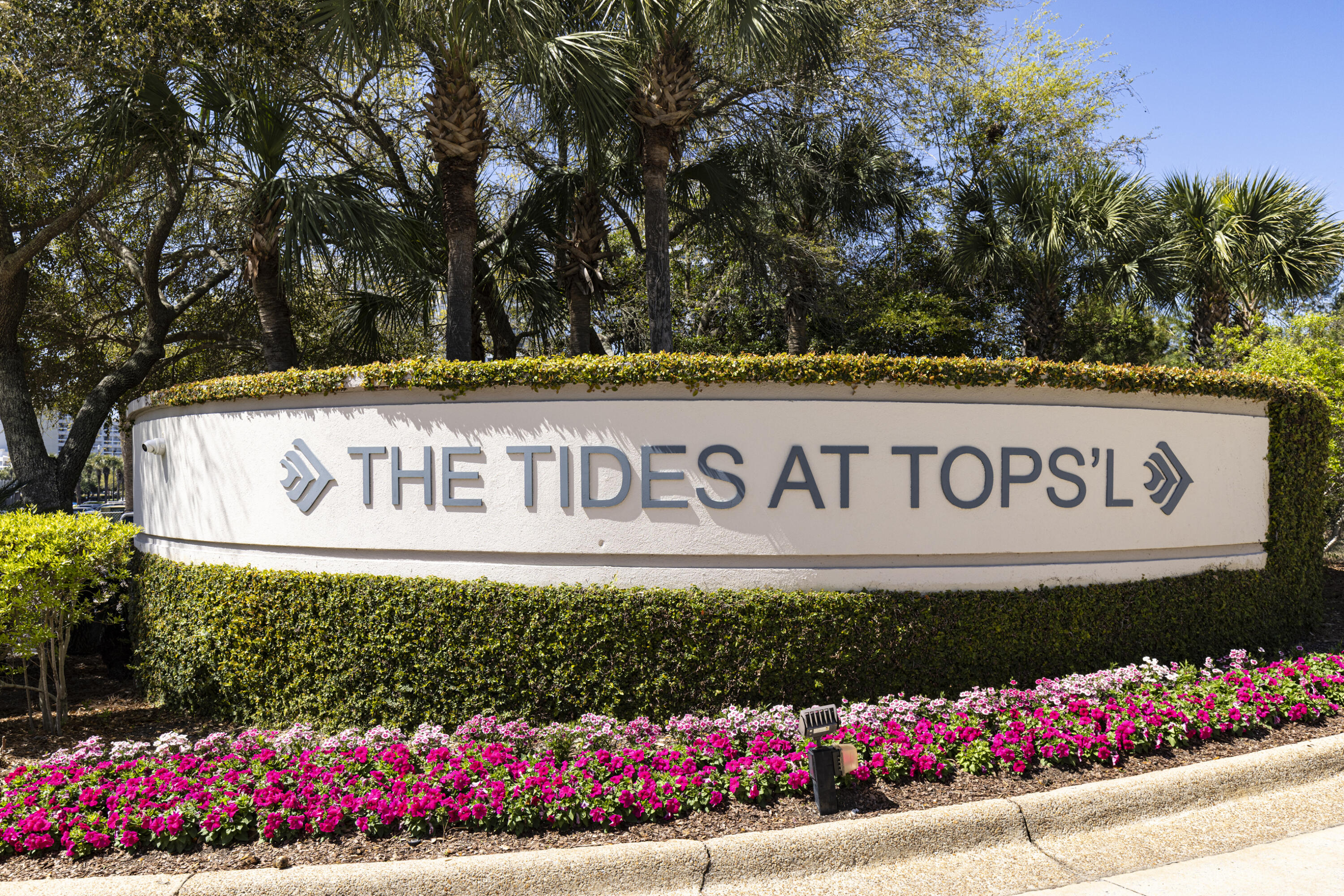 550 Tops'l Beach Boulevard 107