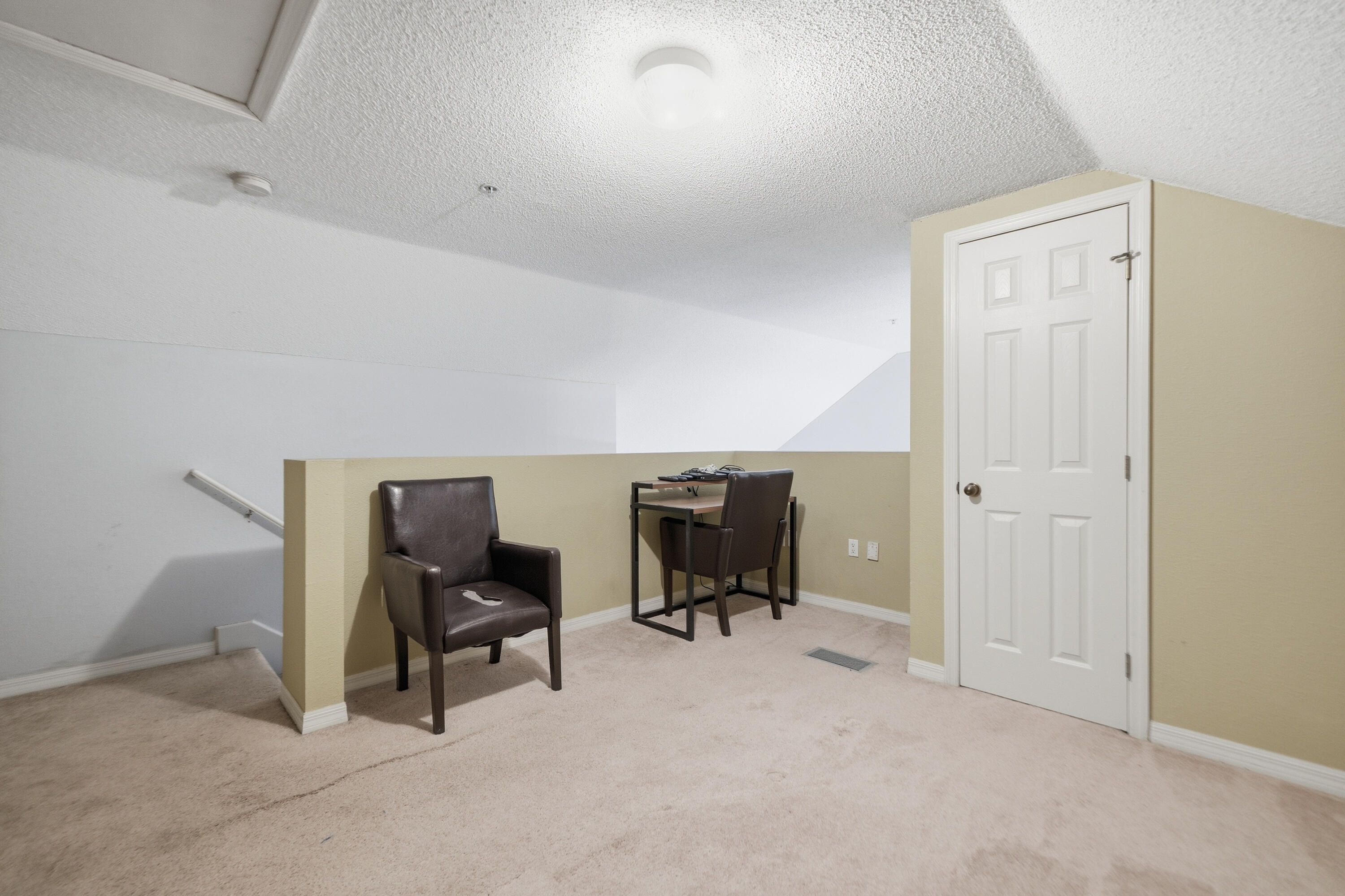 4274 Calinda Lane 256