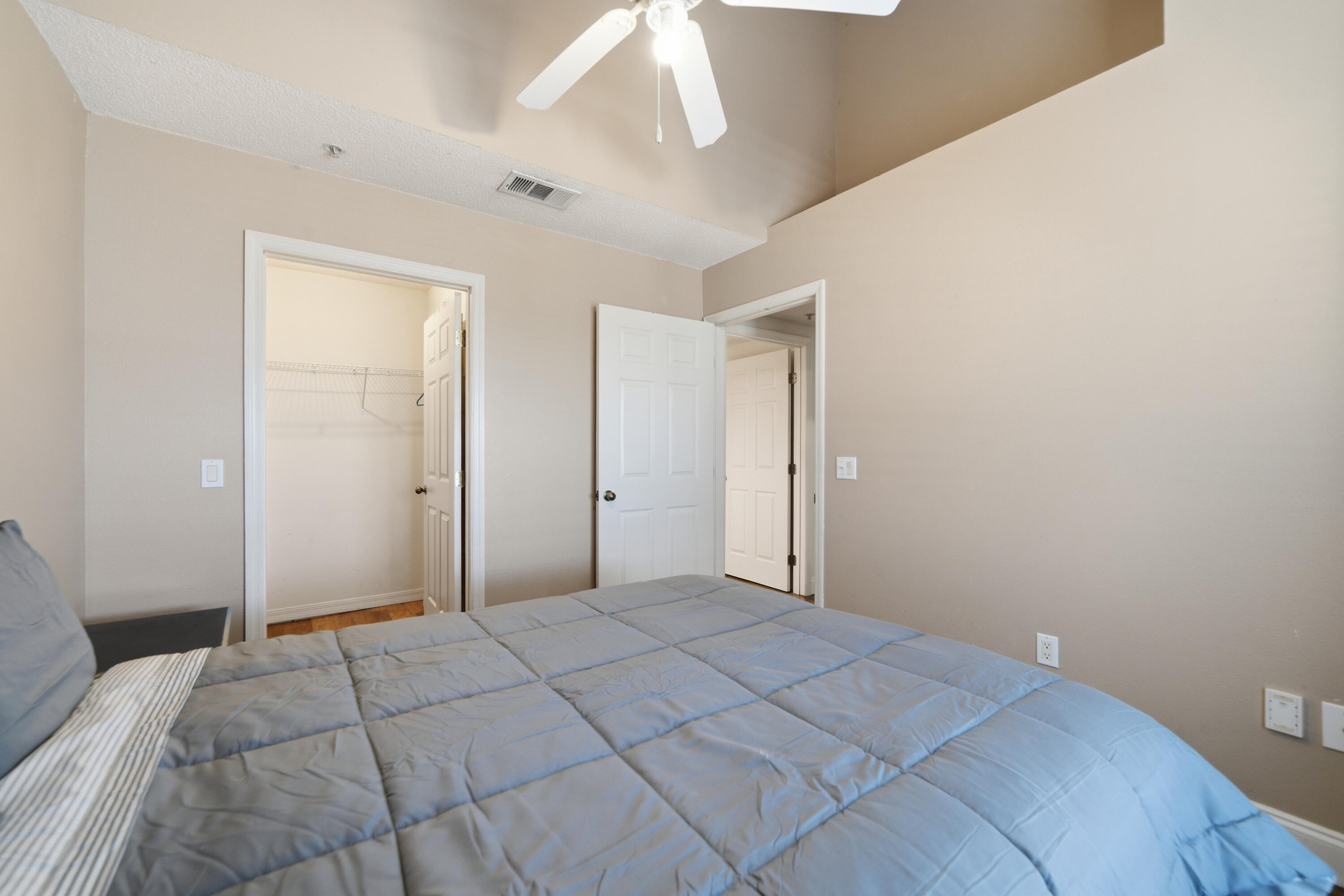 4274 Calinda Lane 256