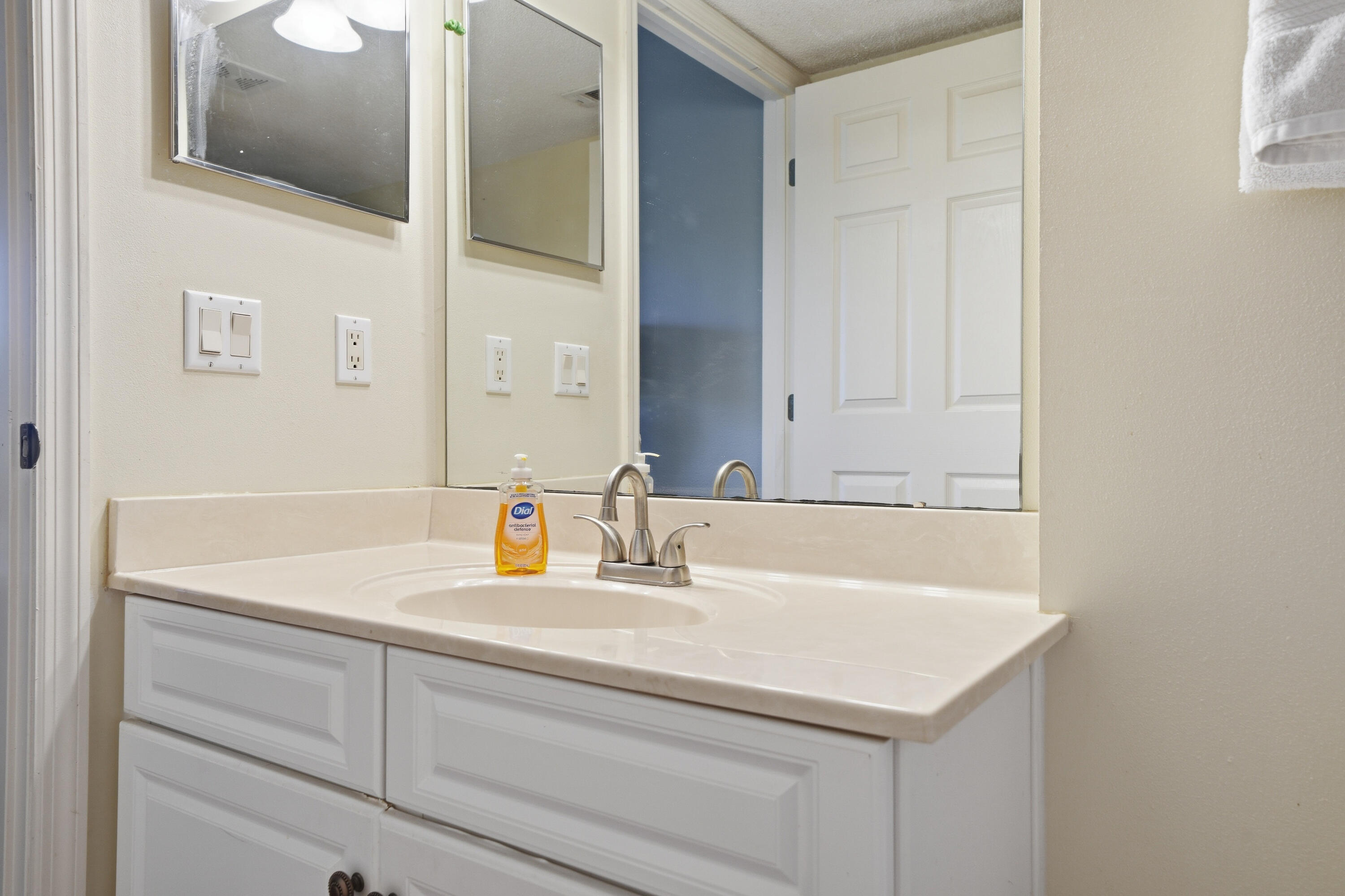 4274 Calinda Lane 256