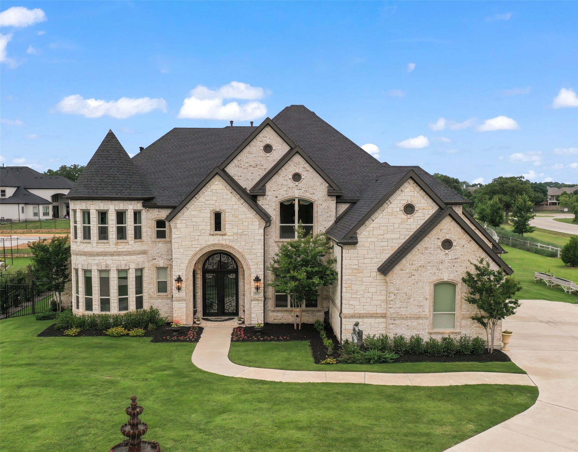 3200 Mark Twain Boulevard