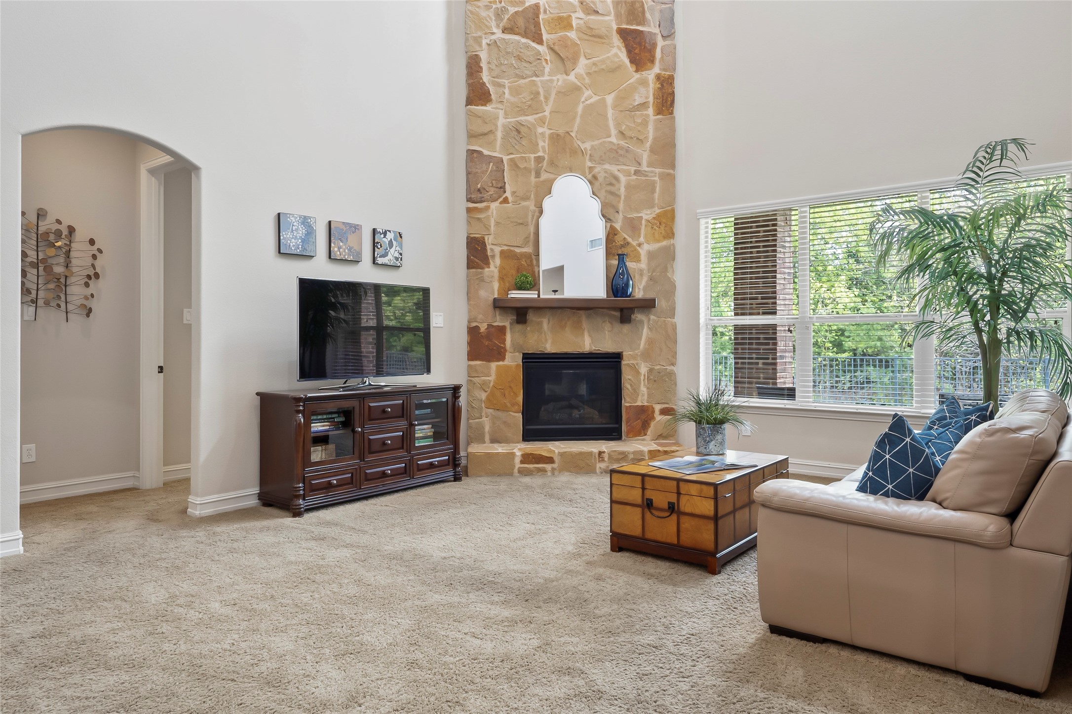 2744 Highlands Court