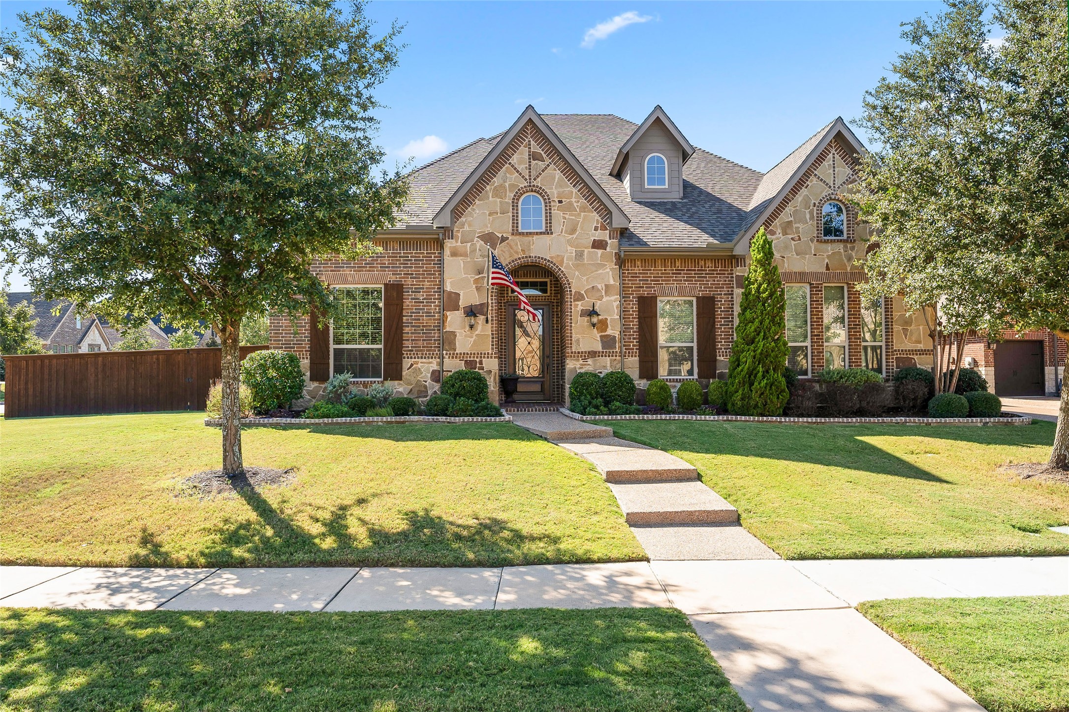 2822 Chatswood Drive
