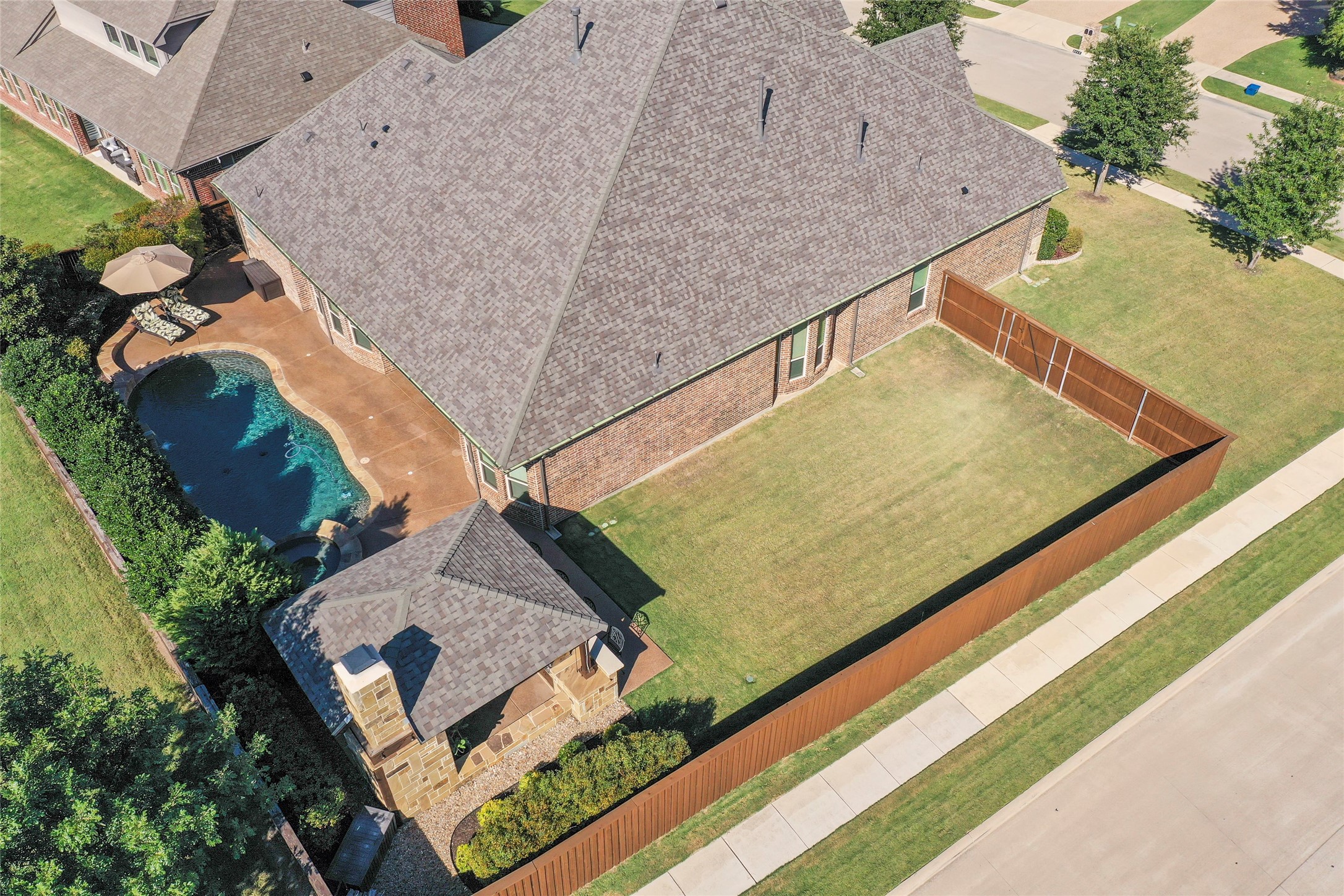 2822 Chatswood Drive