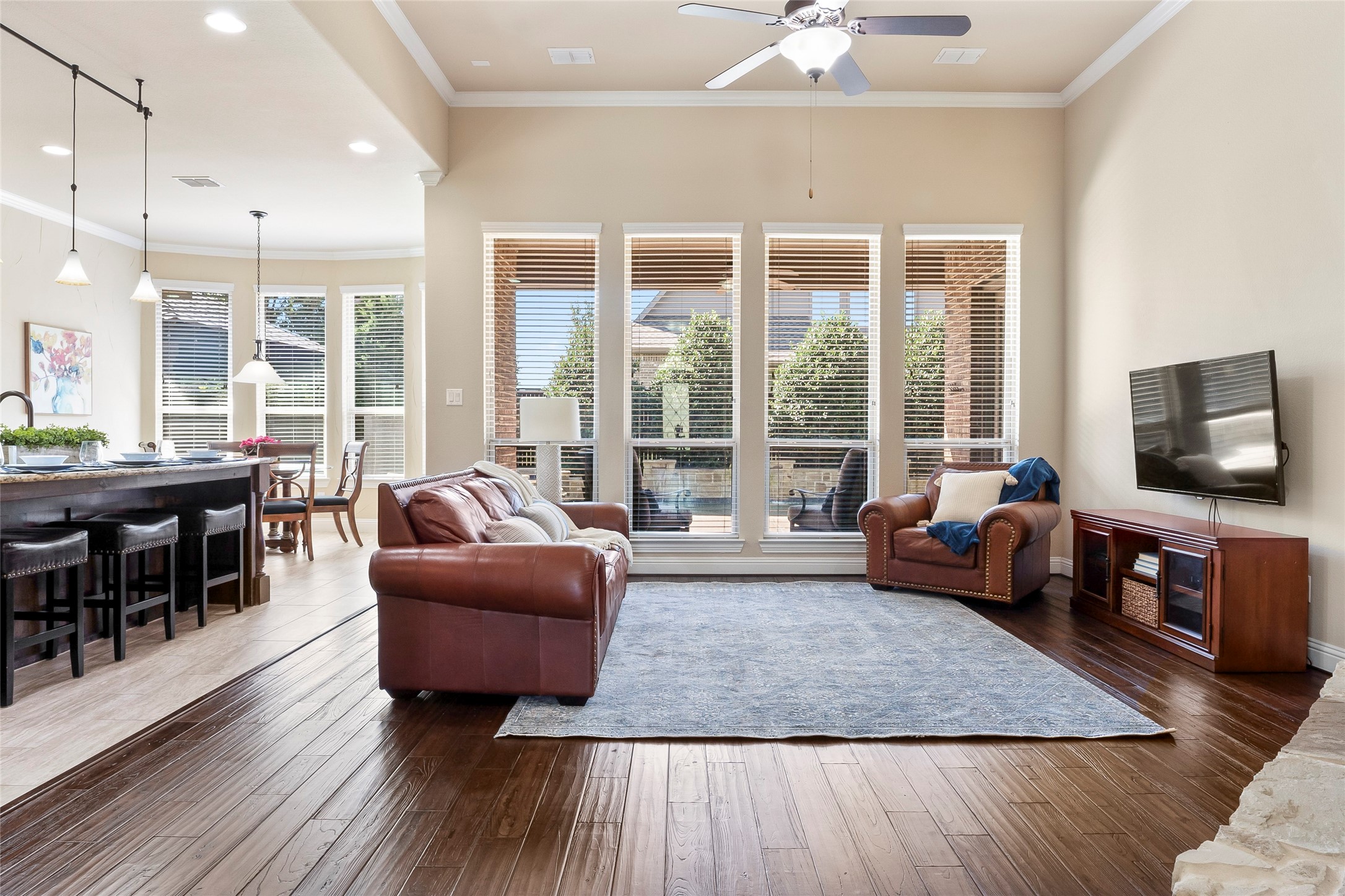 2822 Chatswood Drive