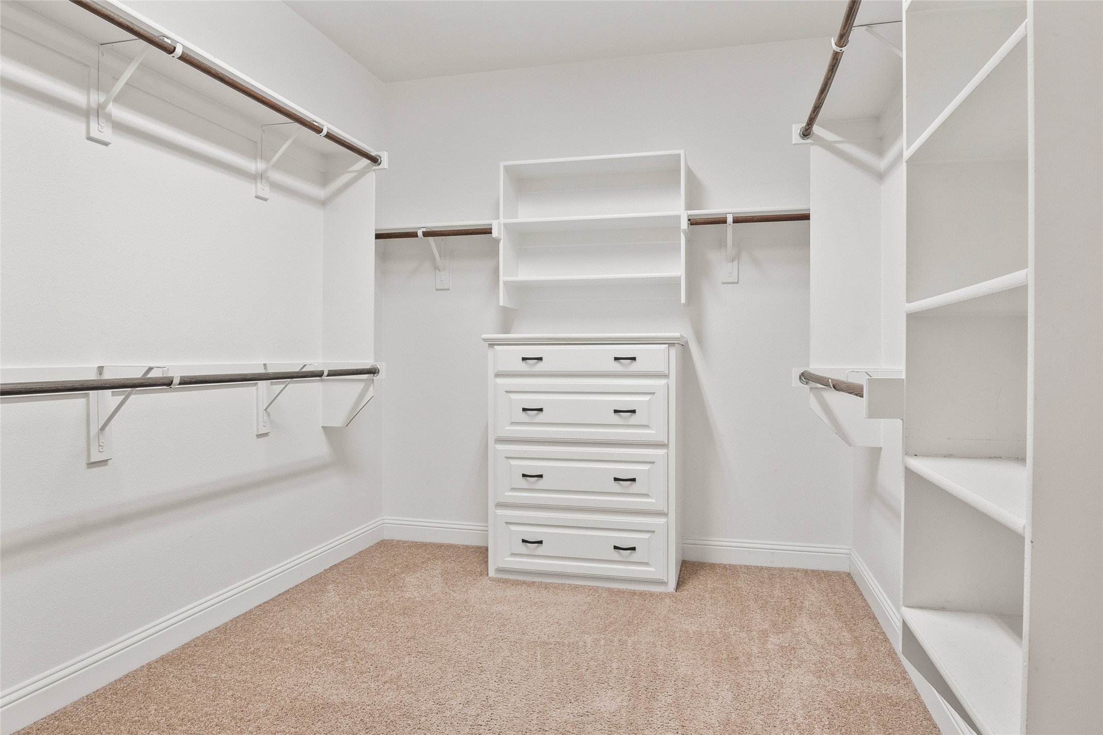 2808 Annandale Drive