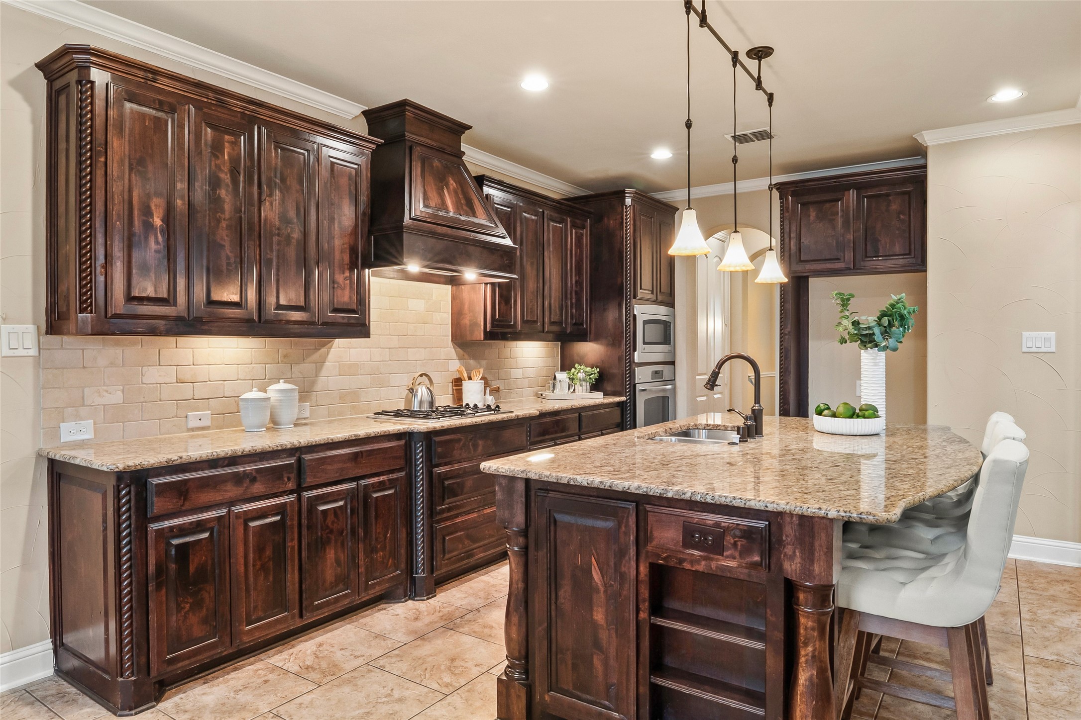 2538 Morgan Lane