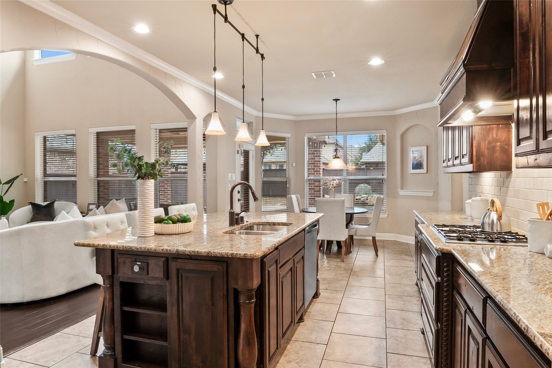 2538 Morgan Lane