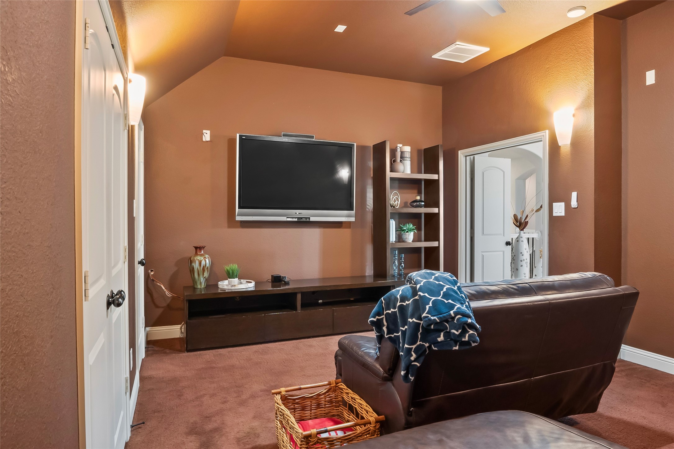 2418 Strathfield Lane
