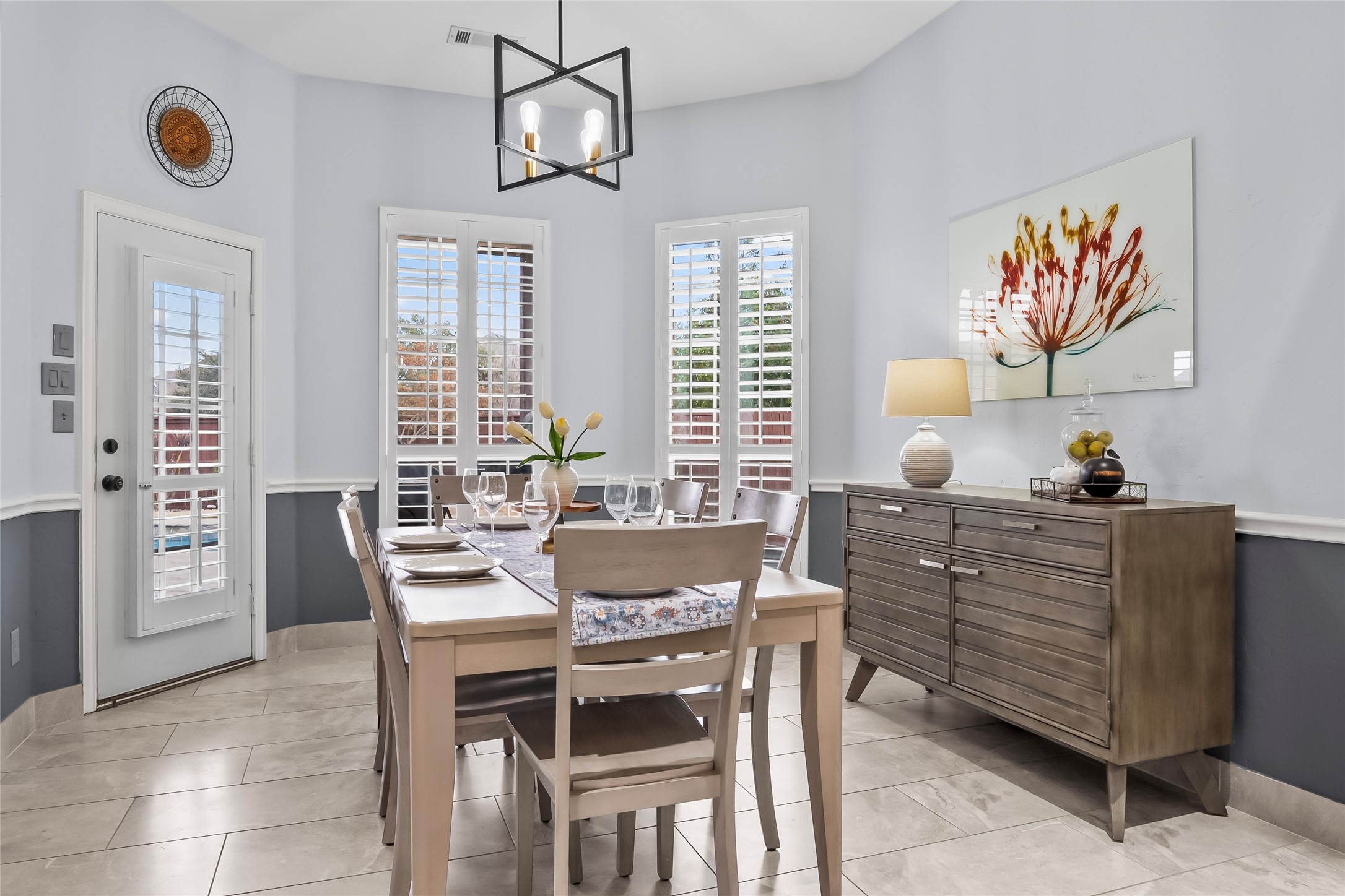 2418 Strathfield Lane